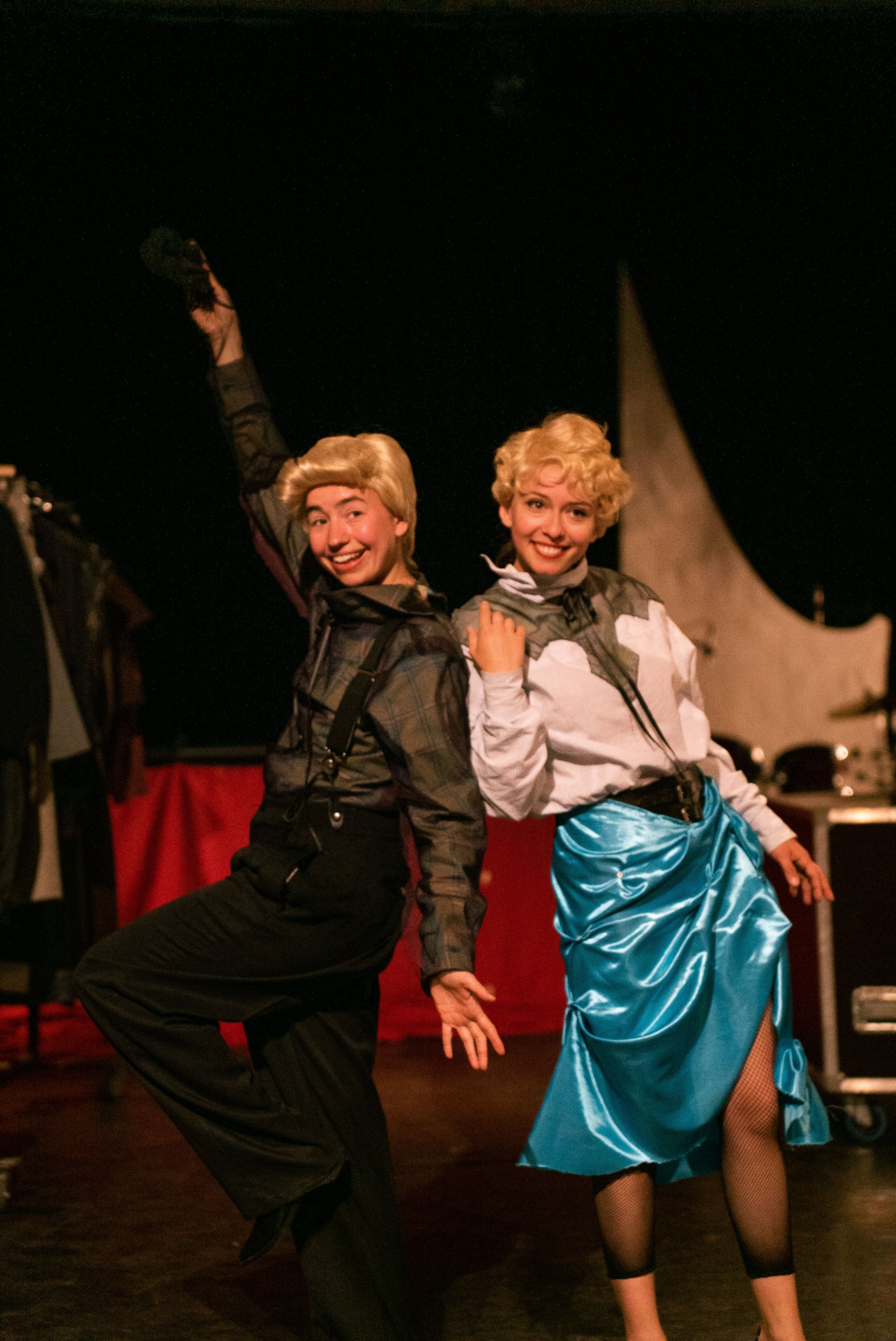 Une de la compagnie Les Barbares