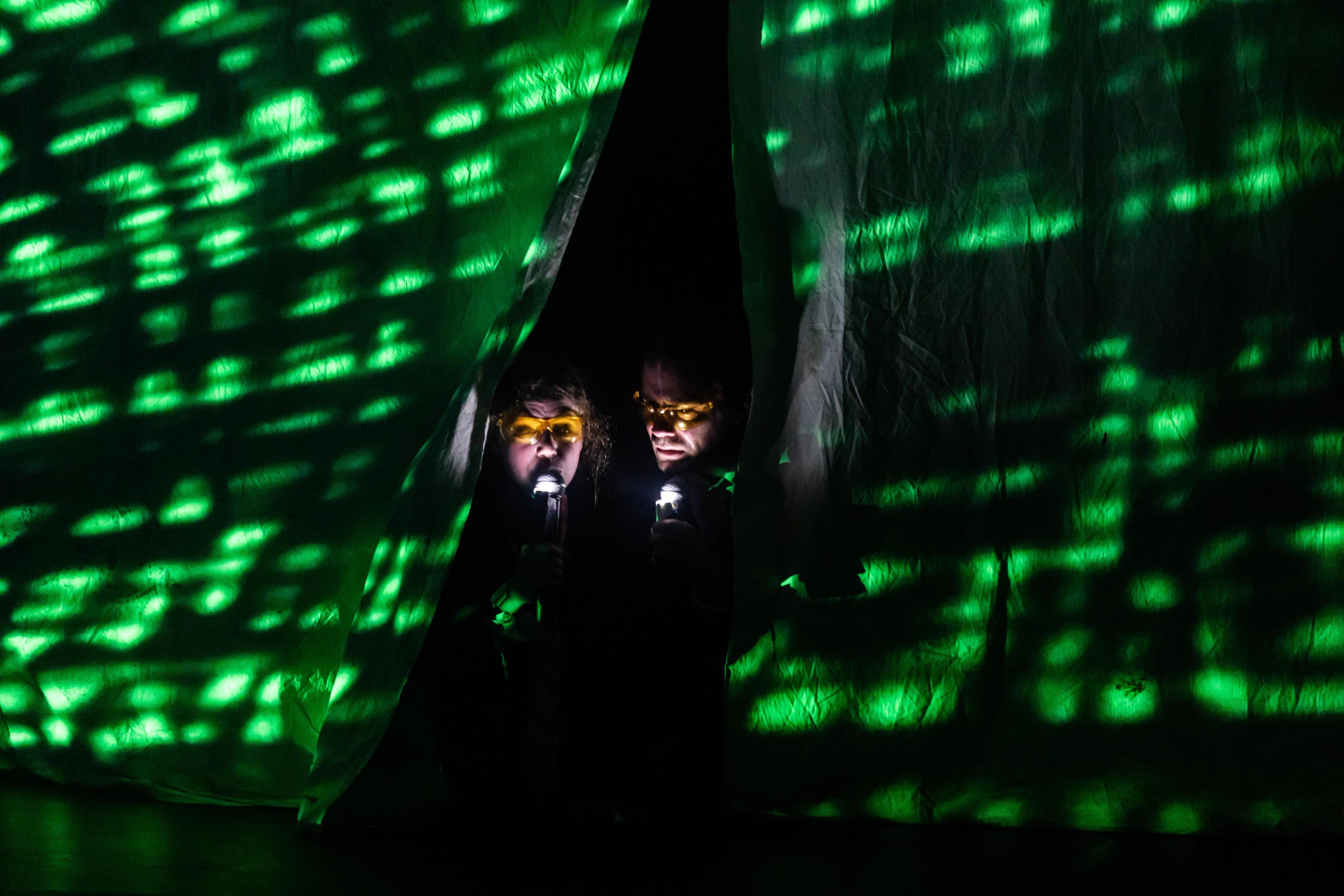 Une de la compagnie Les Barbares