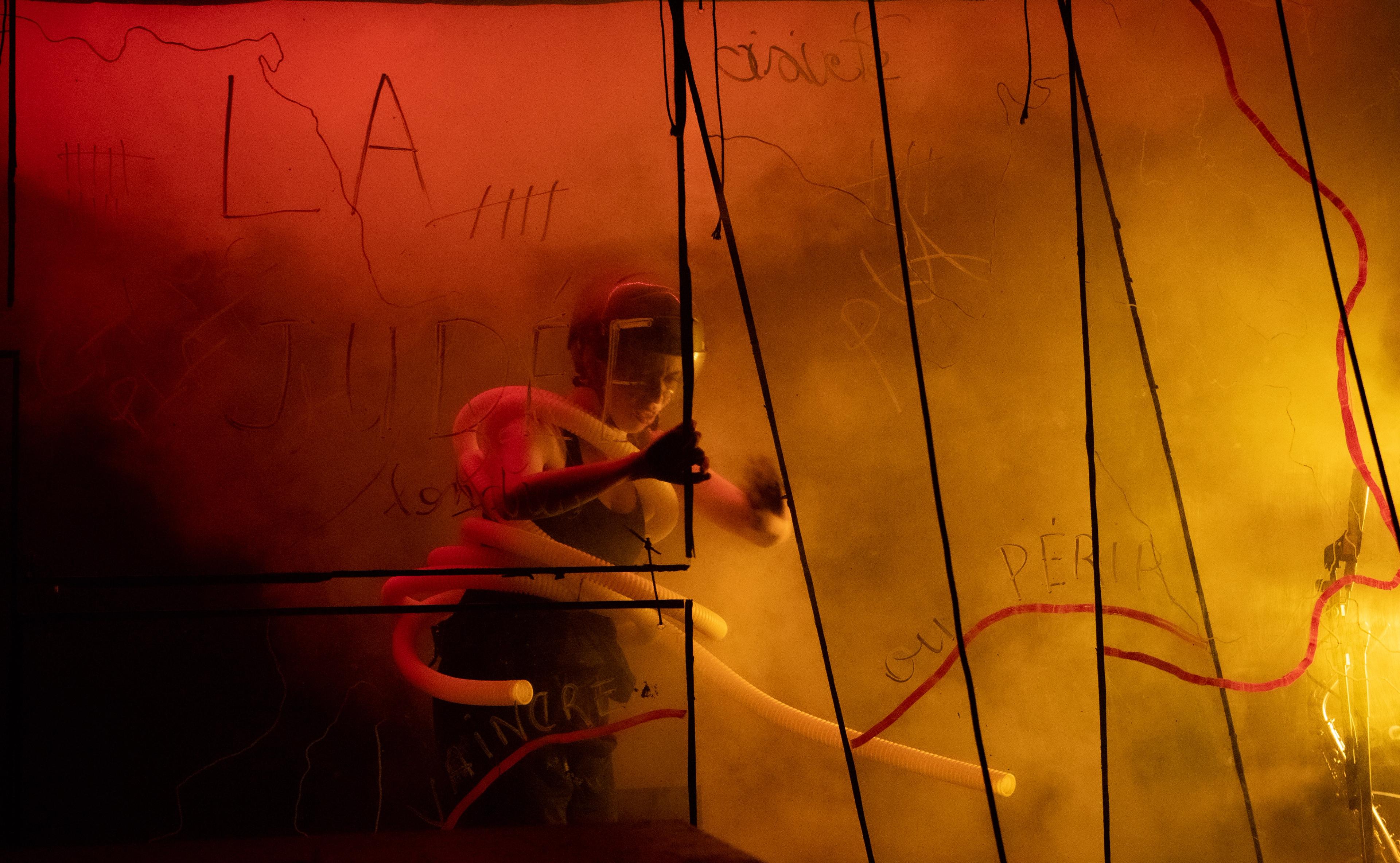 Une de la compagnie Les Barbares