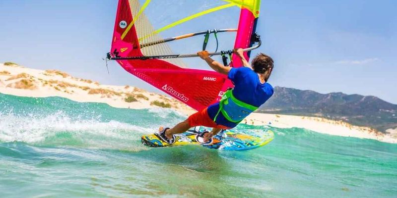 Maintenance préventive du matériel de windsurf : guide complet d'entretien