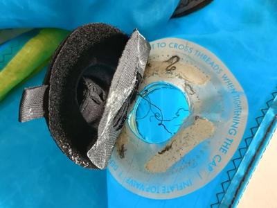 Image mise en avant - Réparations d'urgence en kitesurf : que faire sur le spot - Guide de survie