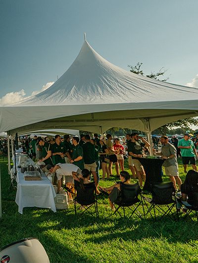 USF Full-Service Tailgates