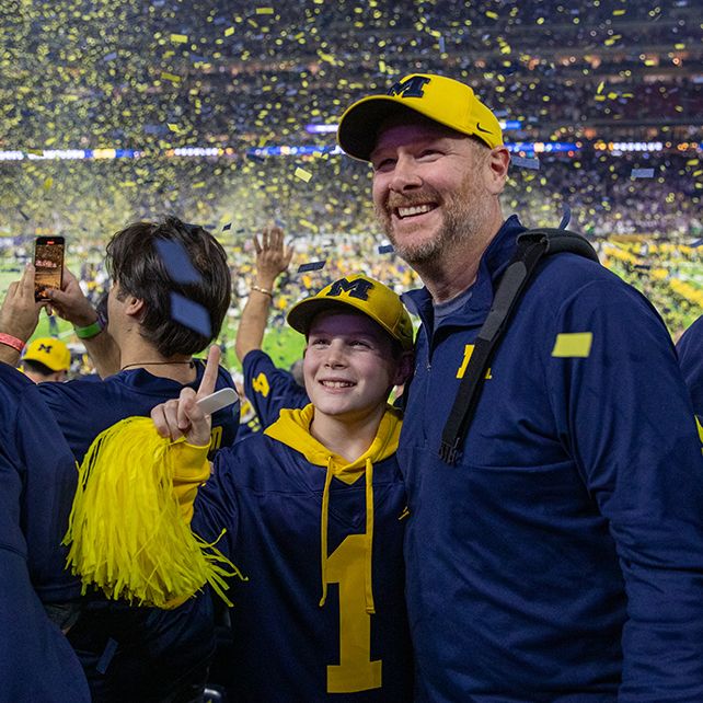 PREMIUM SALES & EXPERIENCES