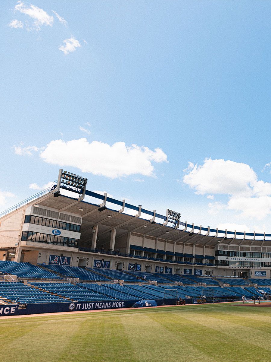 335 DECK – NEW IN 2026!