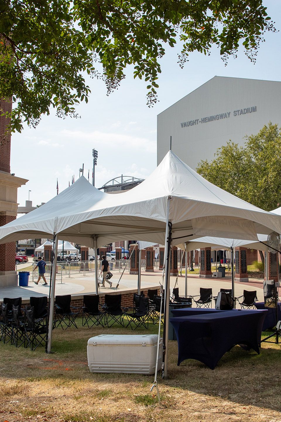 Ole Miss Full-Service Tailgates