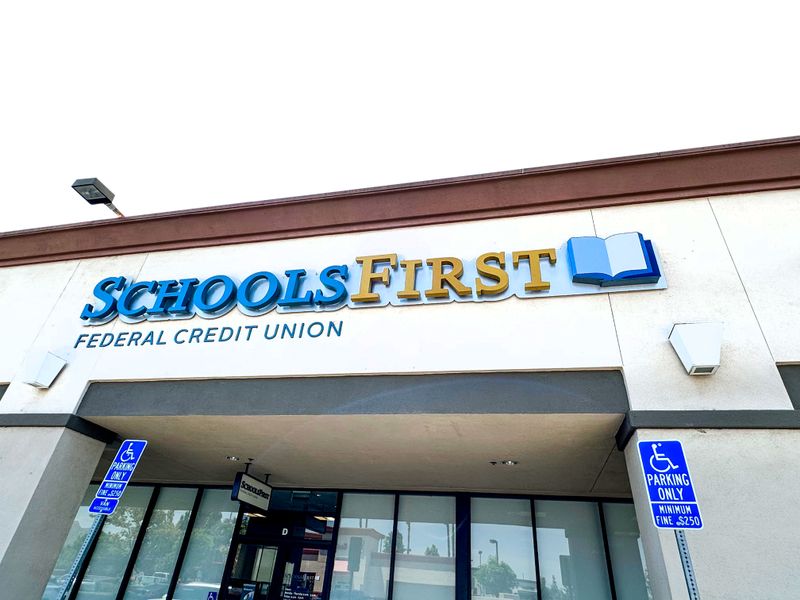 Aluminum letters, VE Signs project photo