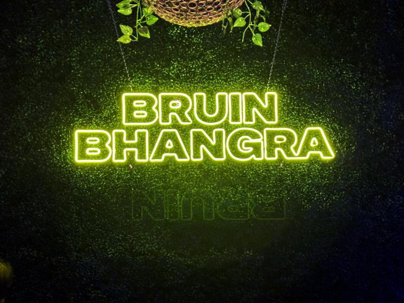 Bruin Bhangra LED neon fully illuminated in vivid yellow-green