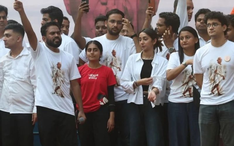 Abhijeet Dipke Mumbai Protest