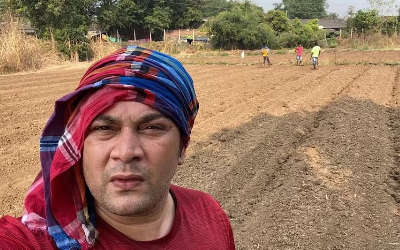 Rajesh Kumar Income