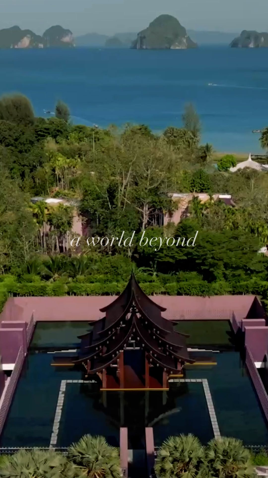 Luxury Hotel Collection — frame 27