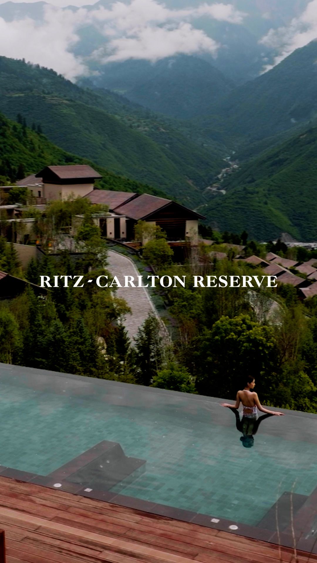 Luxury Hotel Collection — frame 28