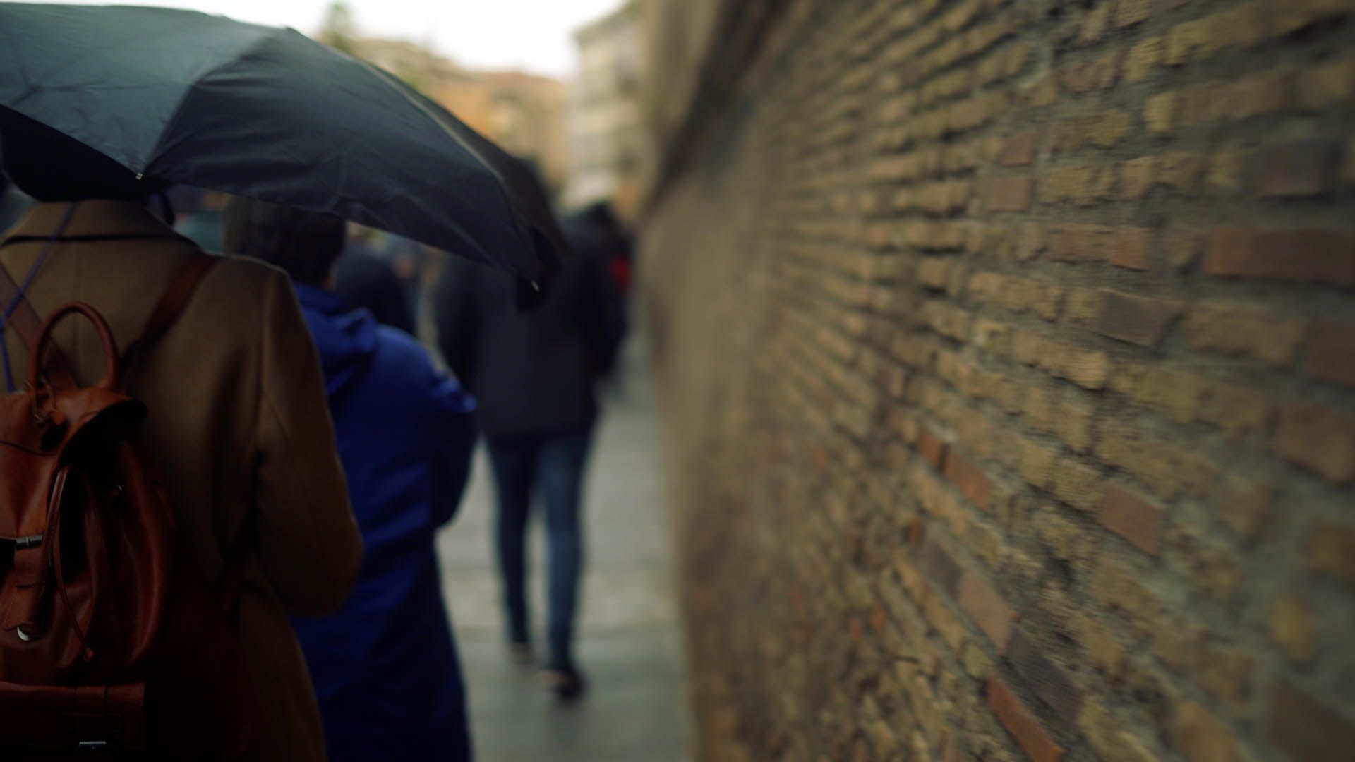 To Roma — frame 6