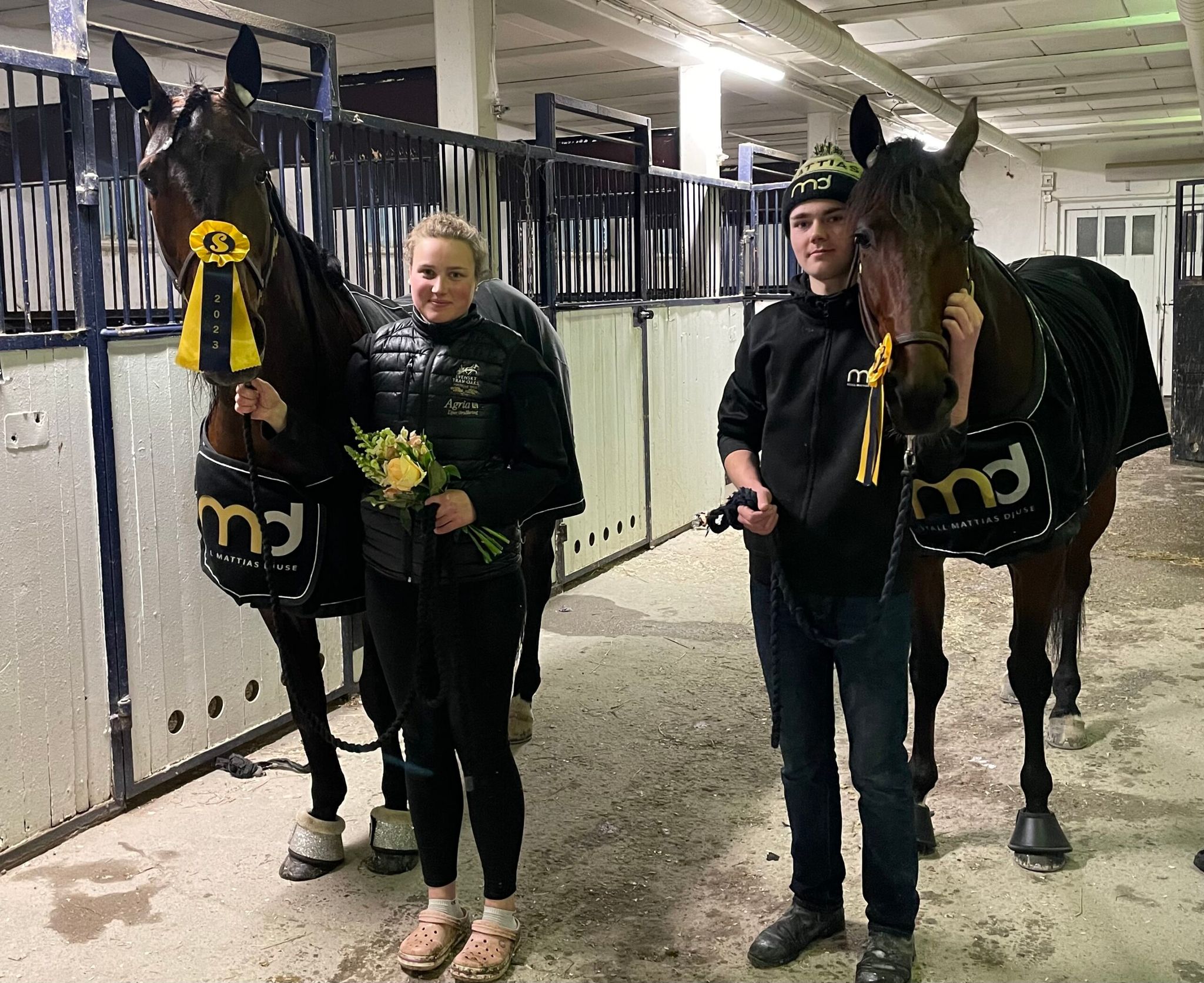 8D8D31E1-7942-4C2F-93B3-4790E0C3019A