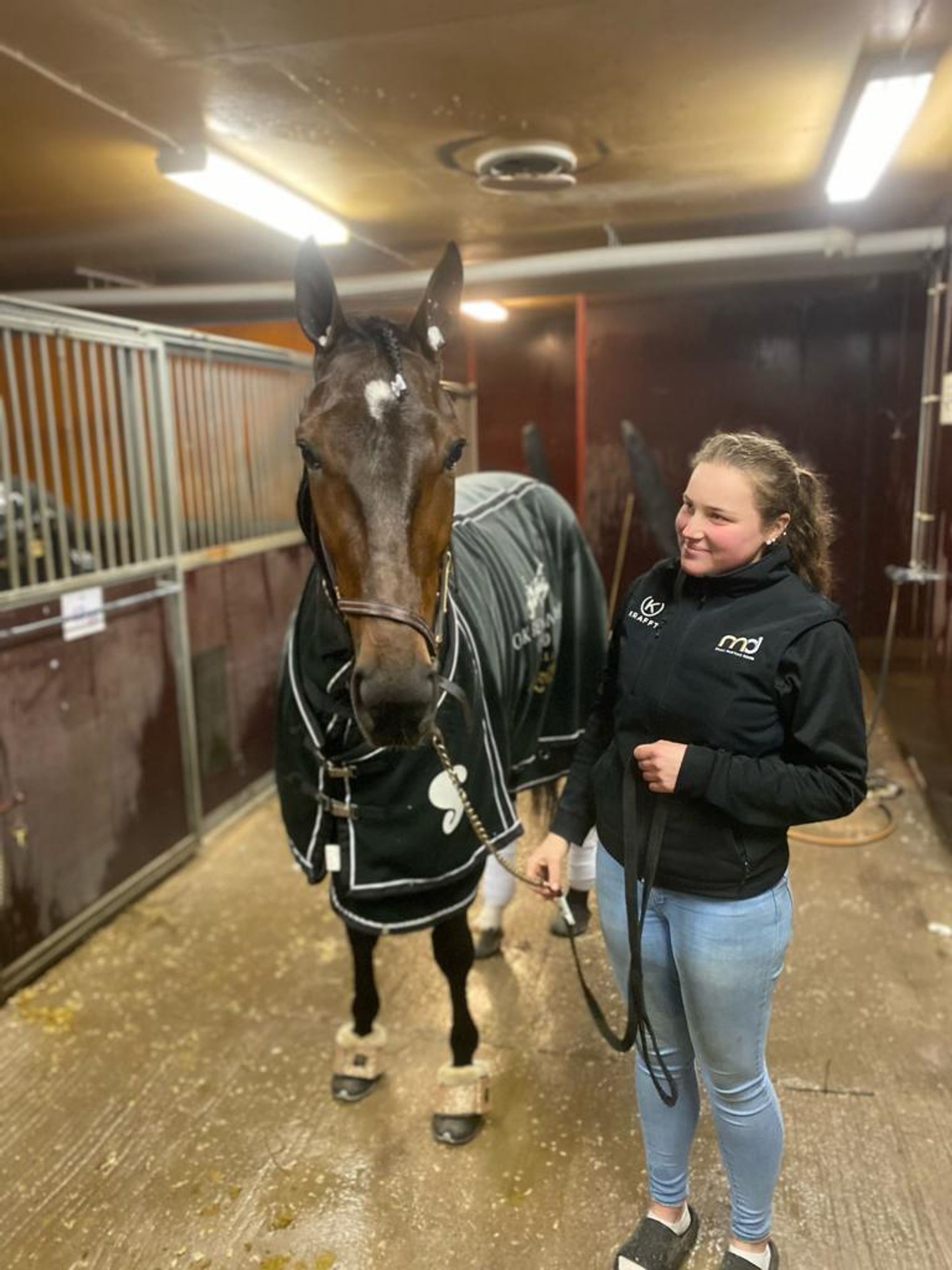 3BC32A02-D982-405A-ACA4-25D6B864A945