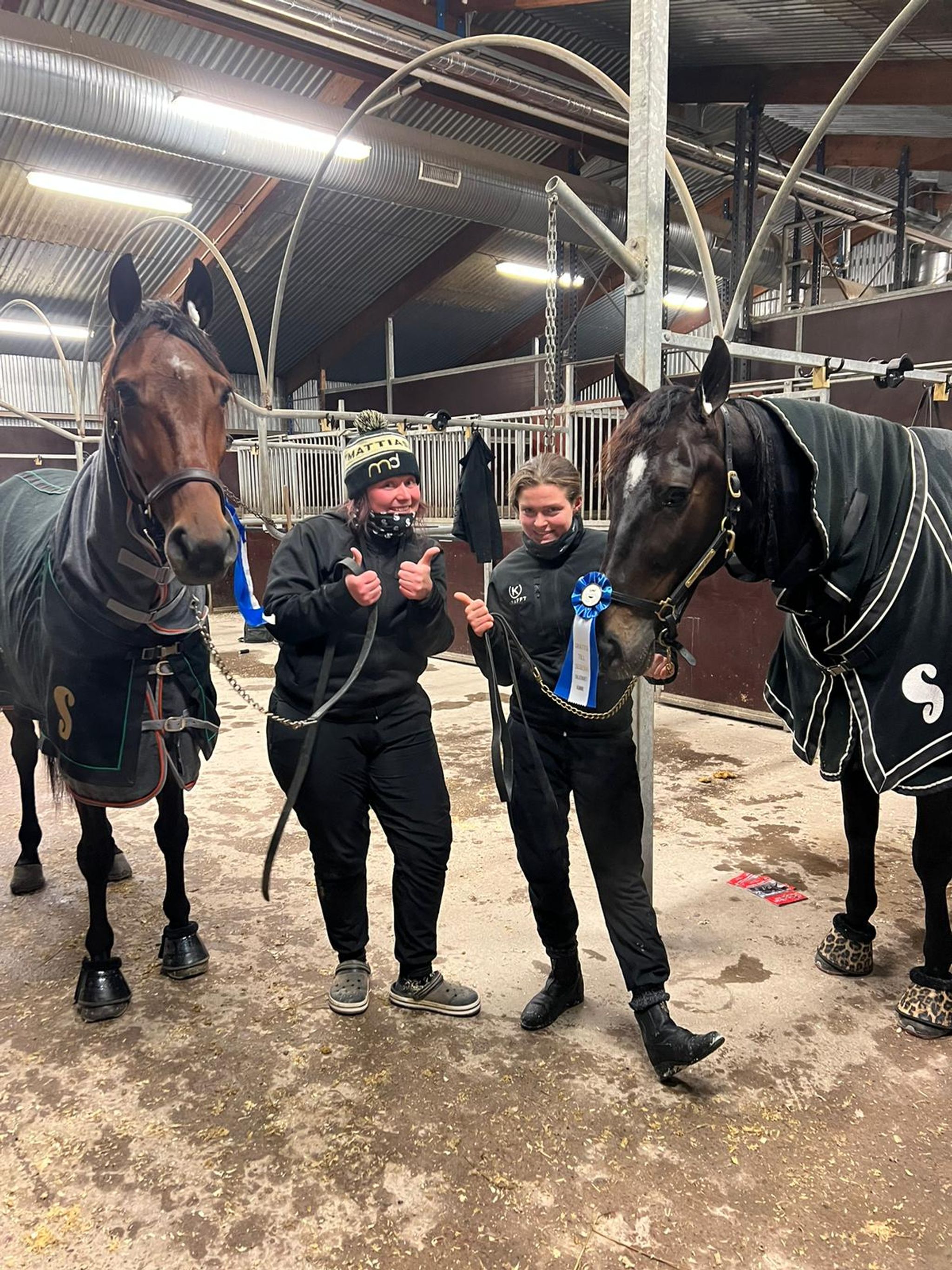 D18A9DFA-10F8-41D9-891B-01BF700B7C99