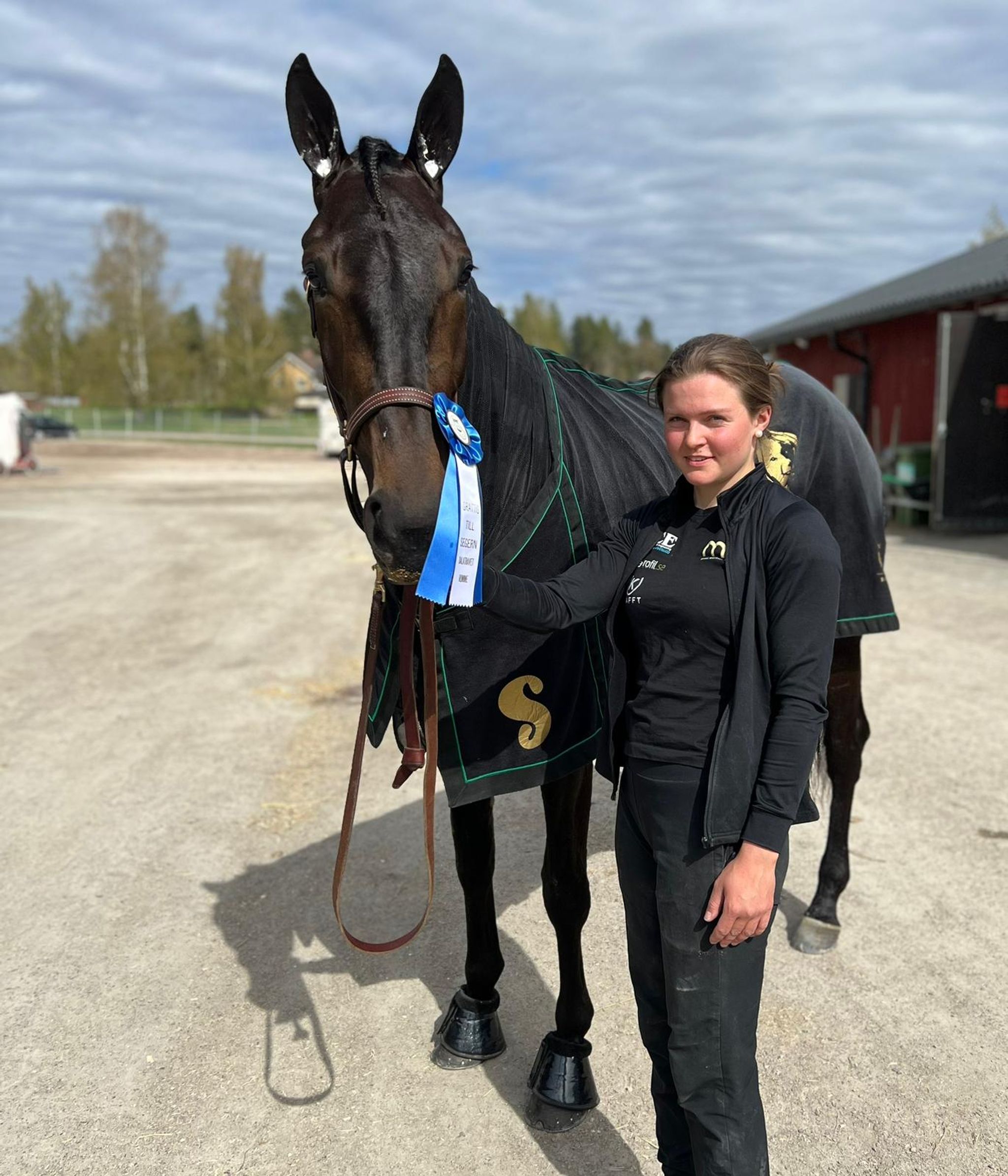 522A60FB-FEE1-46A0-A360-657C2AB706AE