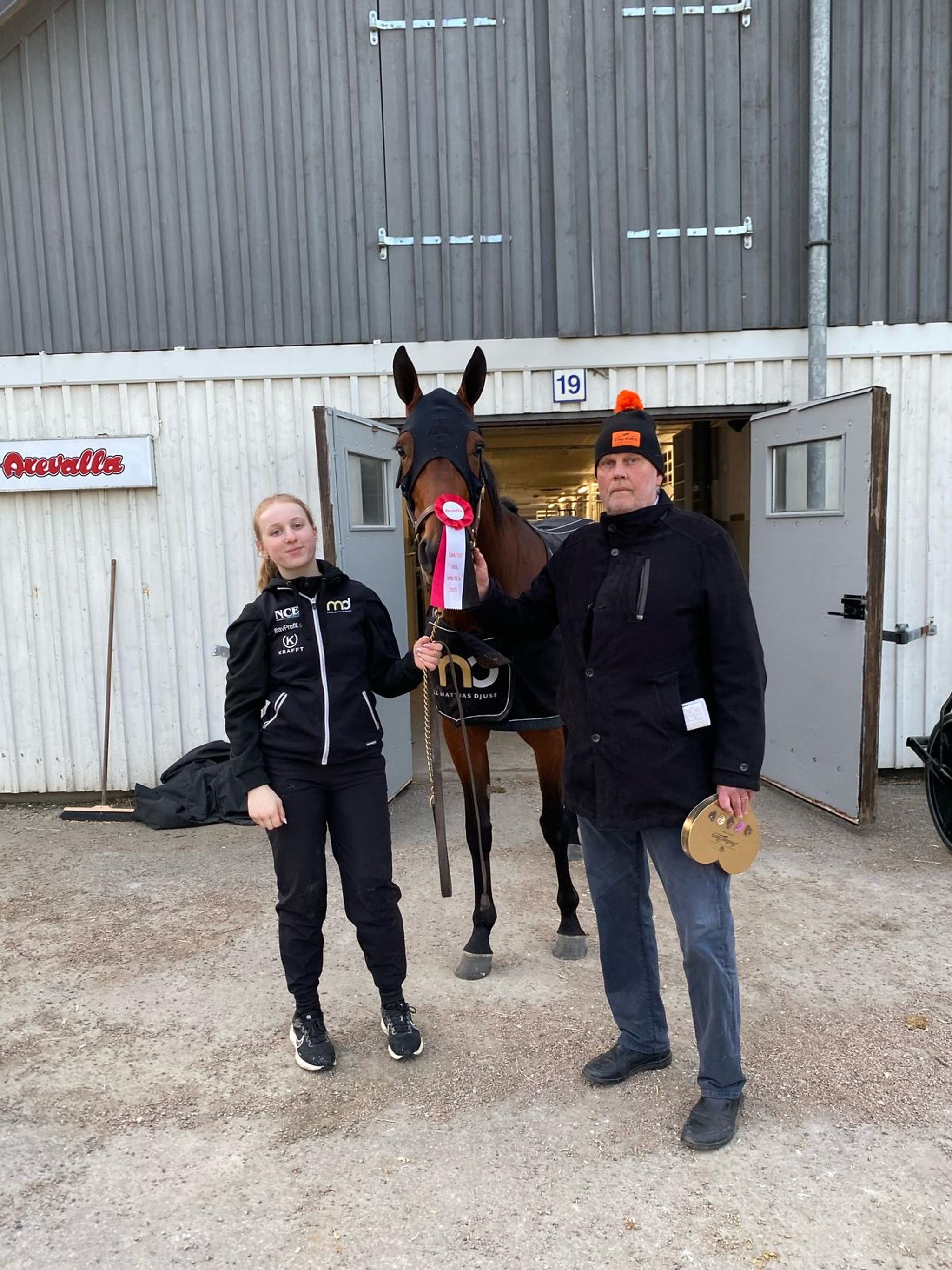 27e909ae-9a87-462a-b625-348e6e89c764