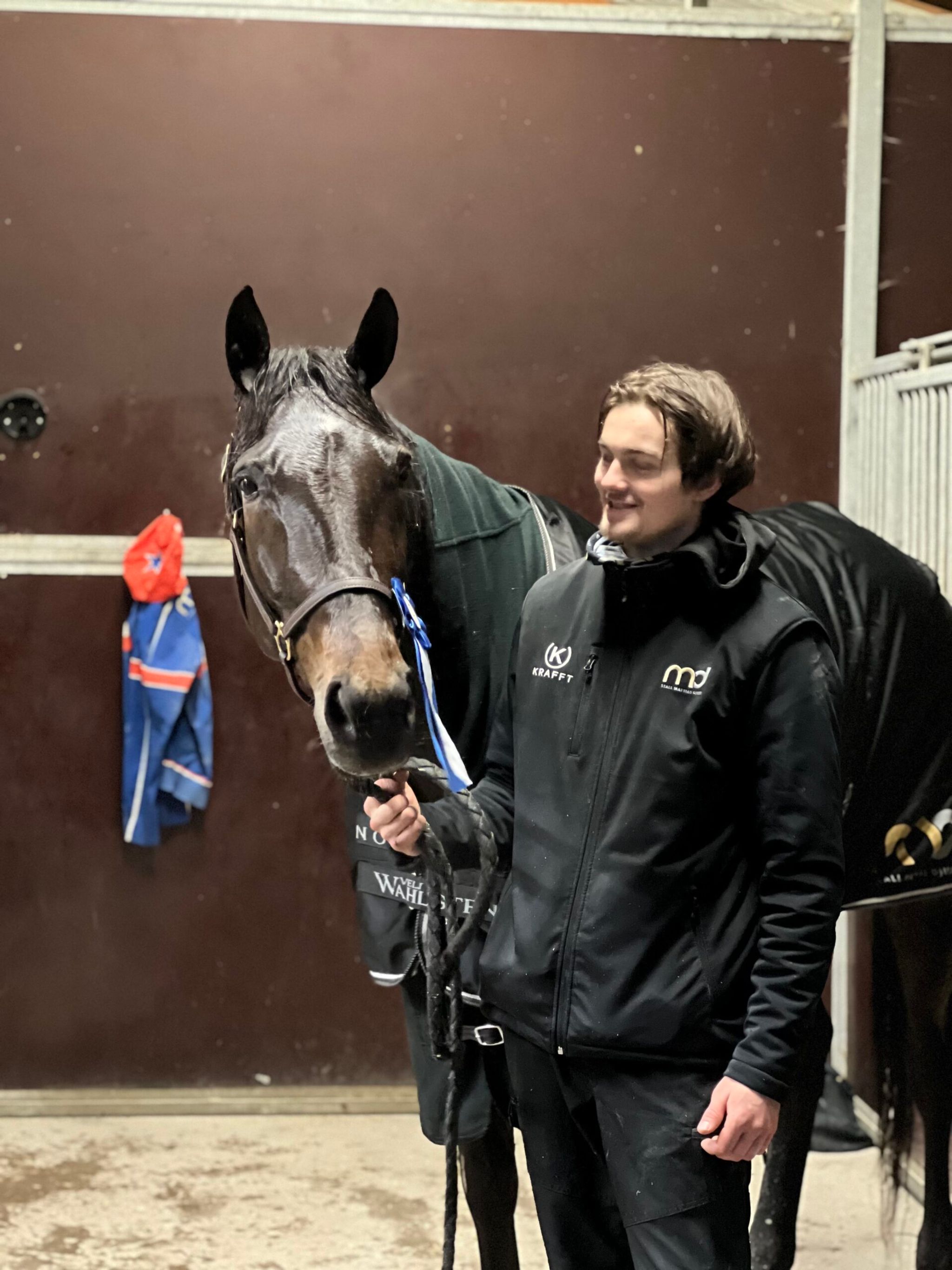 918AF21C-EE21-408C-9E24-B5525AA5565C