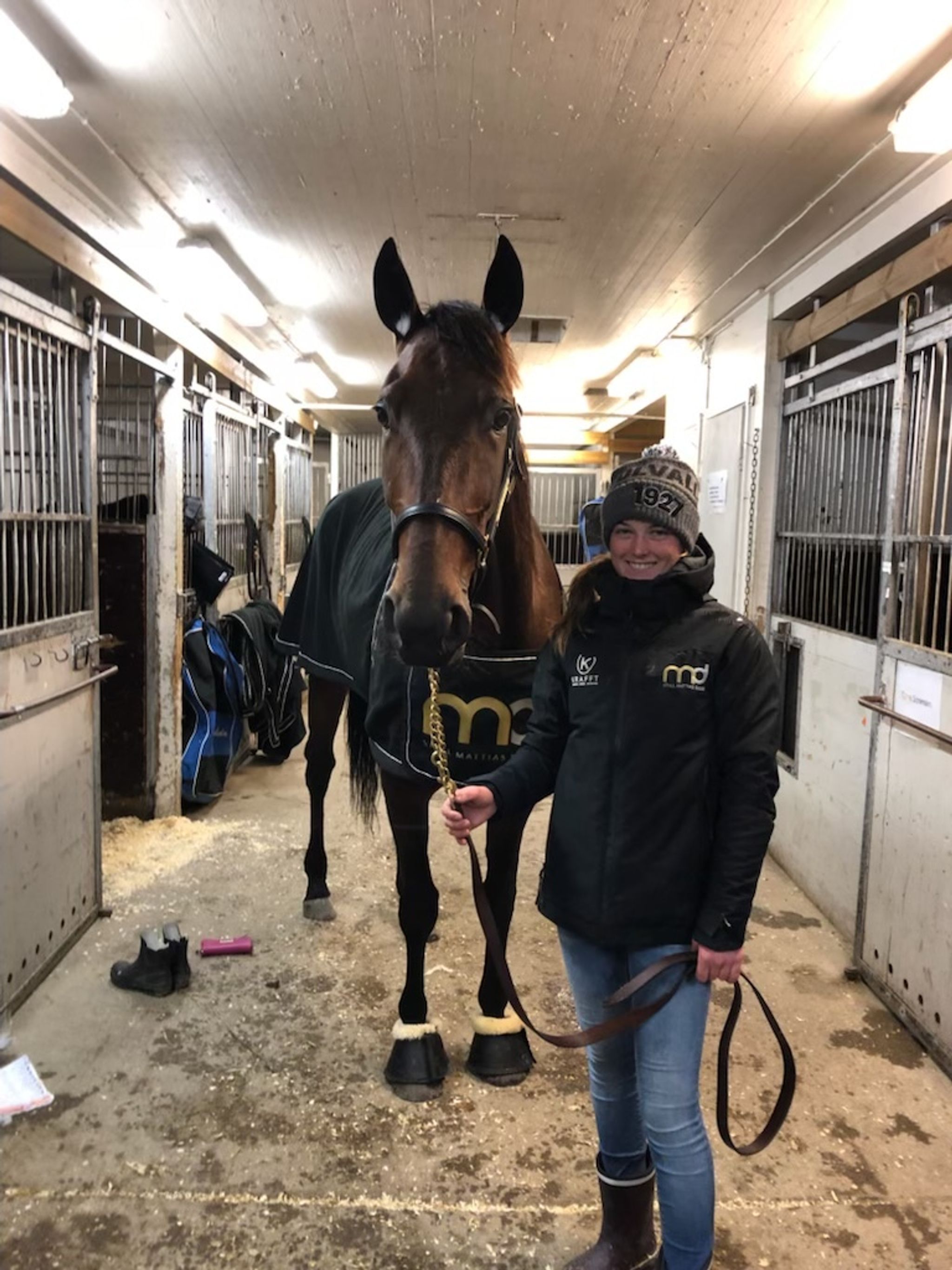 59266307-E663-464A-9FA1-DBF4813B56CE