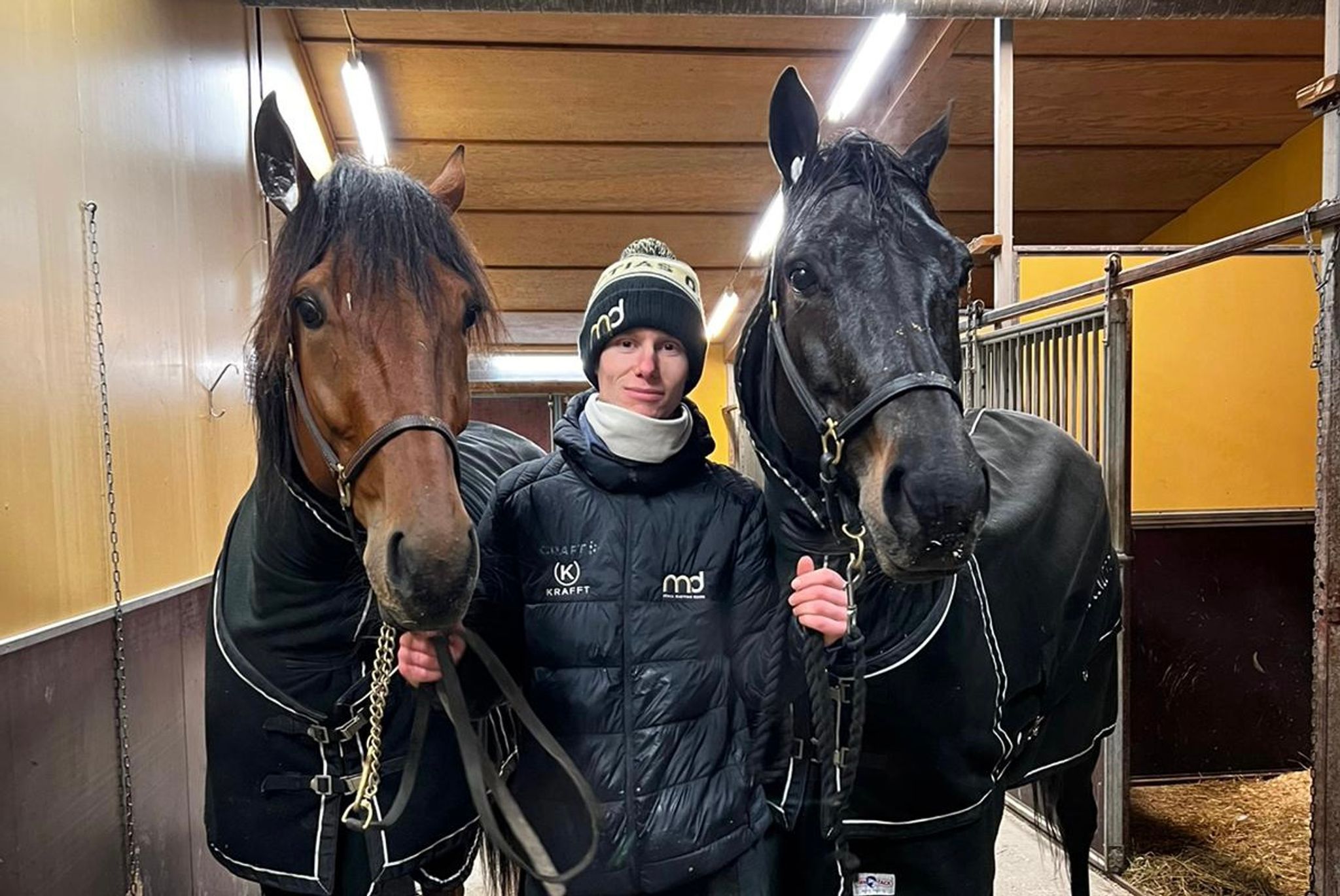 85A10BF3-A2CC-44F7-92D6-D9DD72BCA27D