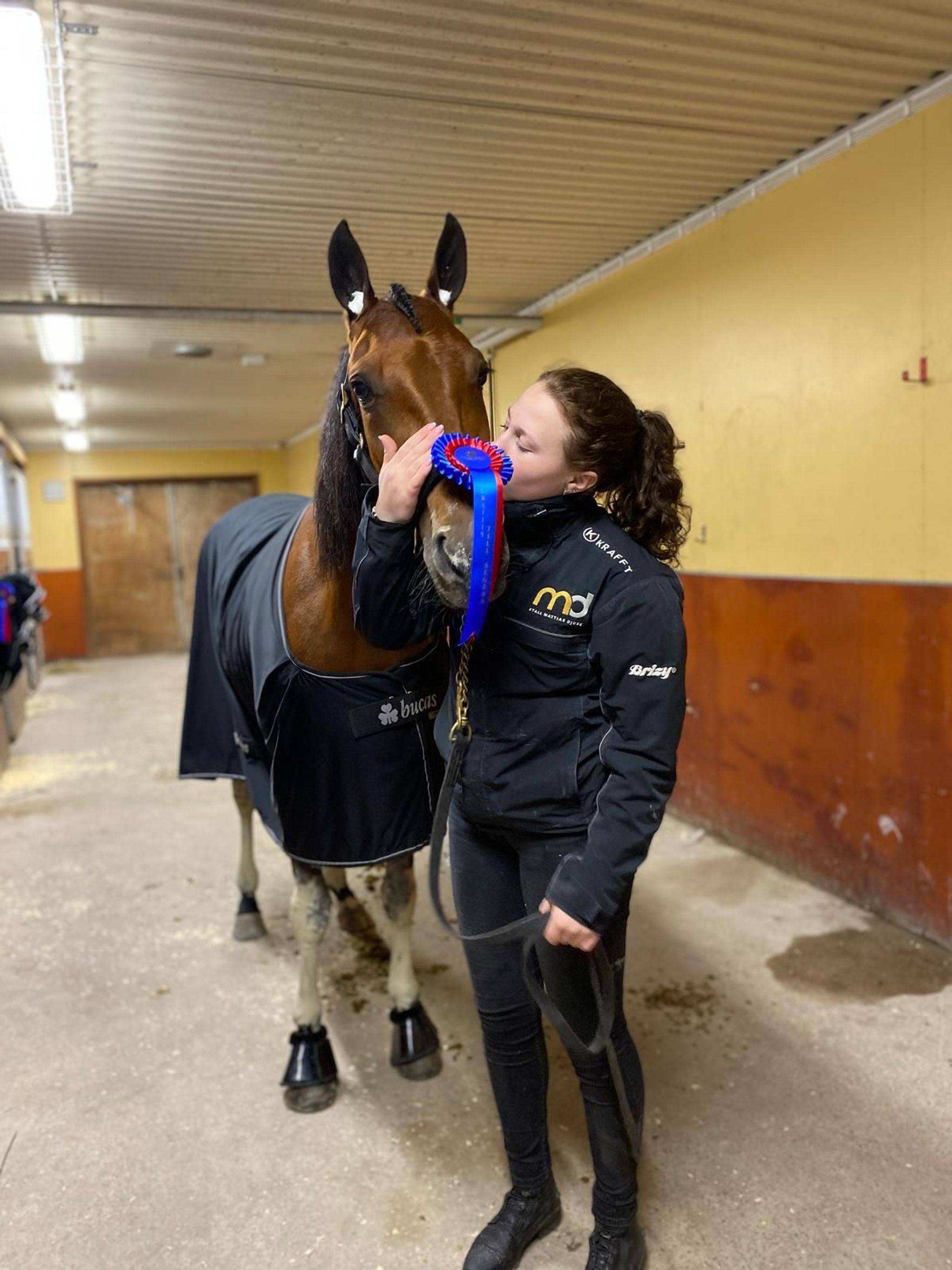 7f33b6d3-9bb5-49f0-887a-565755995217