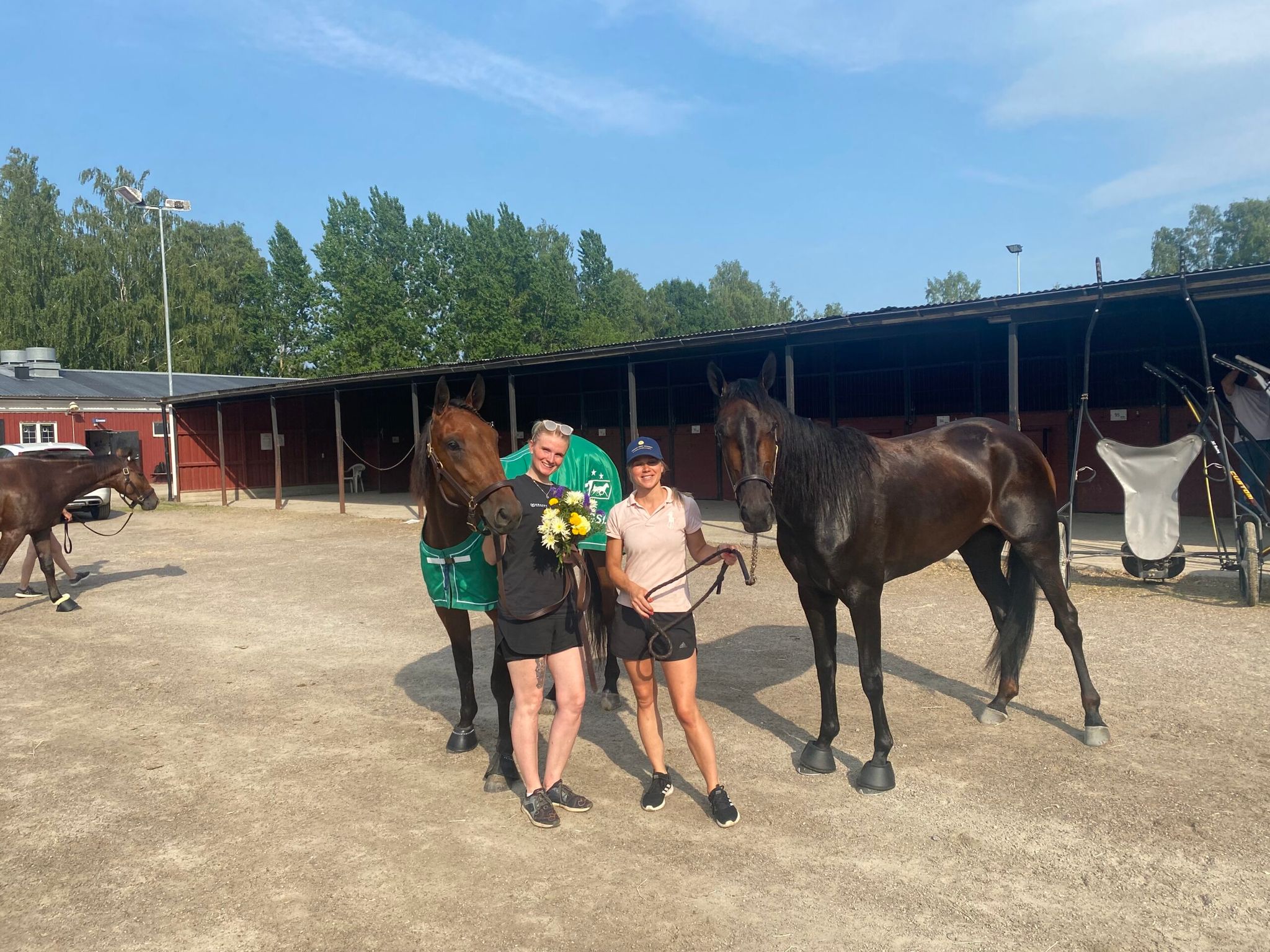 AF6A0F52-9905-4DEC-9671-268060F628F3