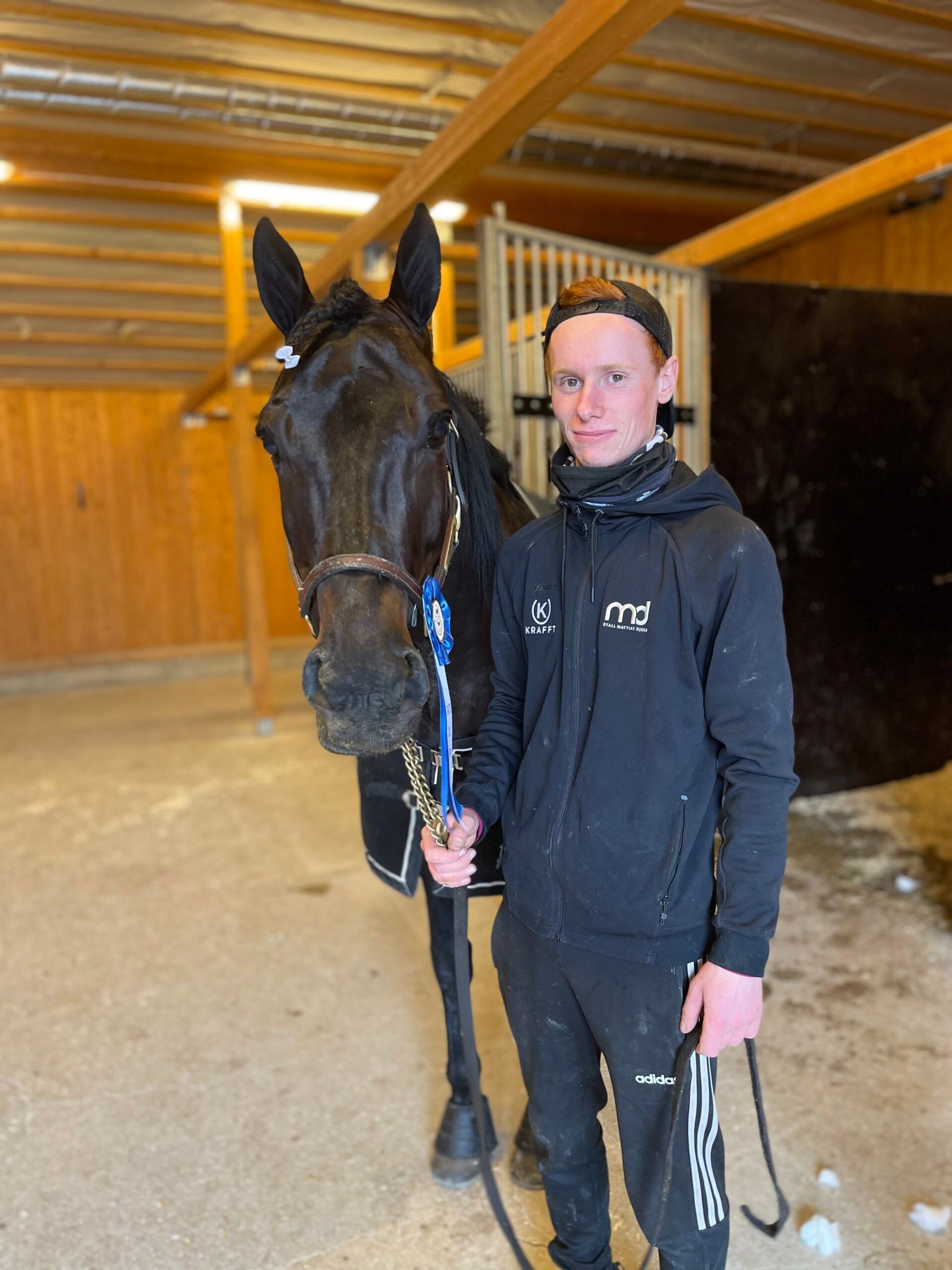 0F492D1A-8F1D-4D9F-9479-CA7DB1ED9FBE