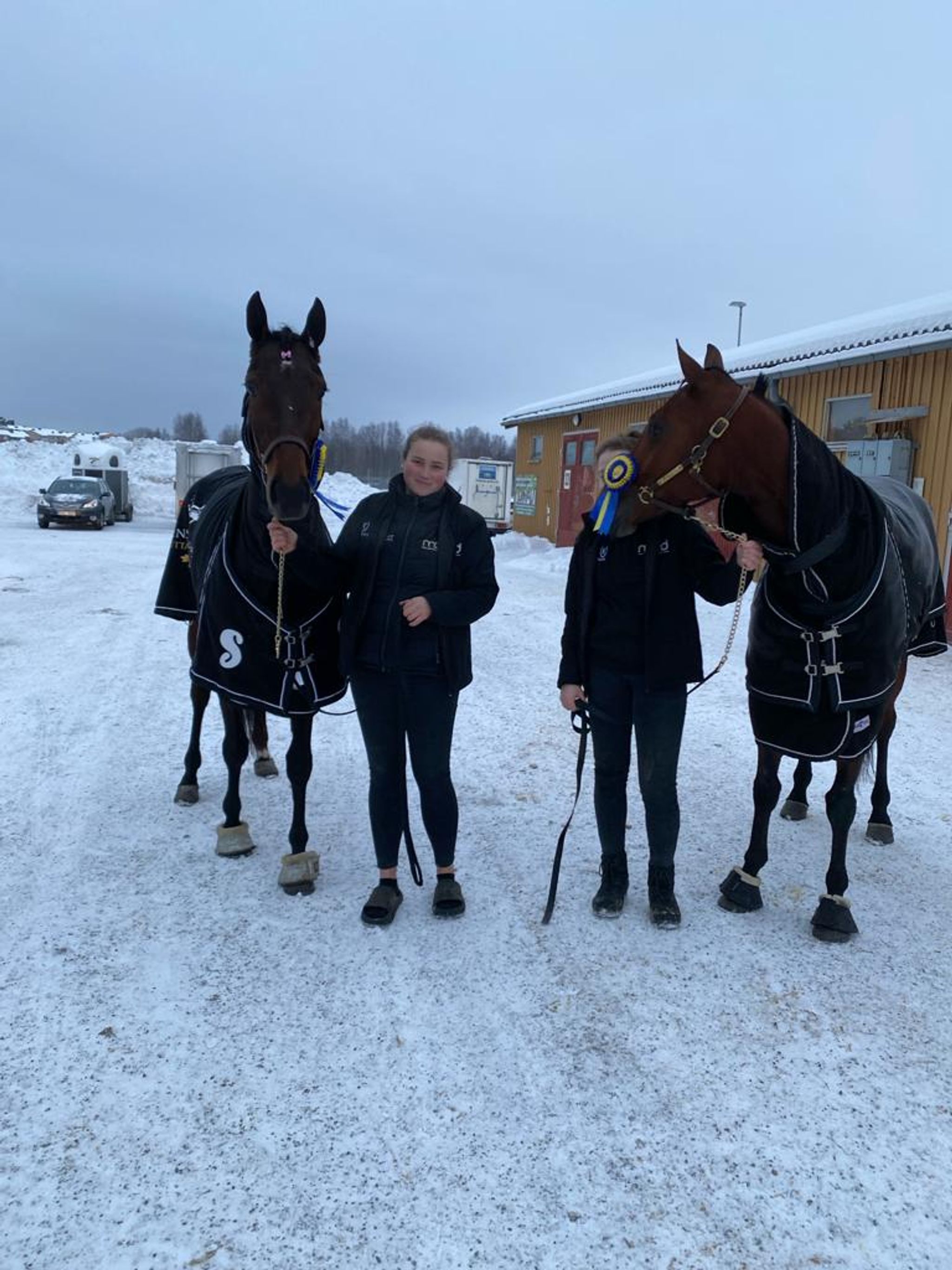 C0DBF248-C788-4E0F-B254-A810210C26C2