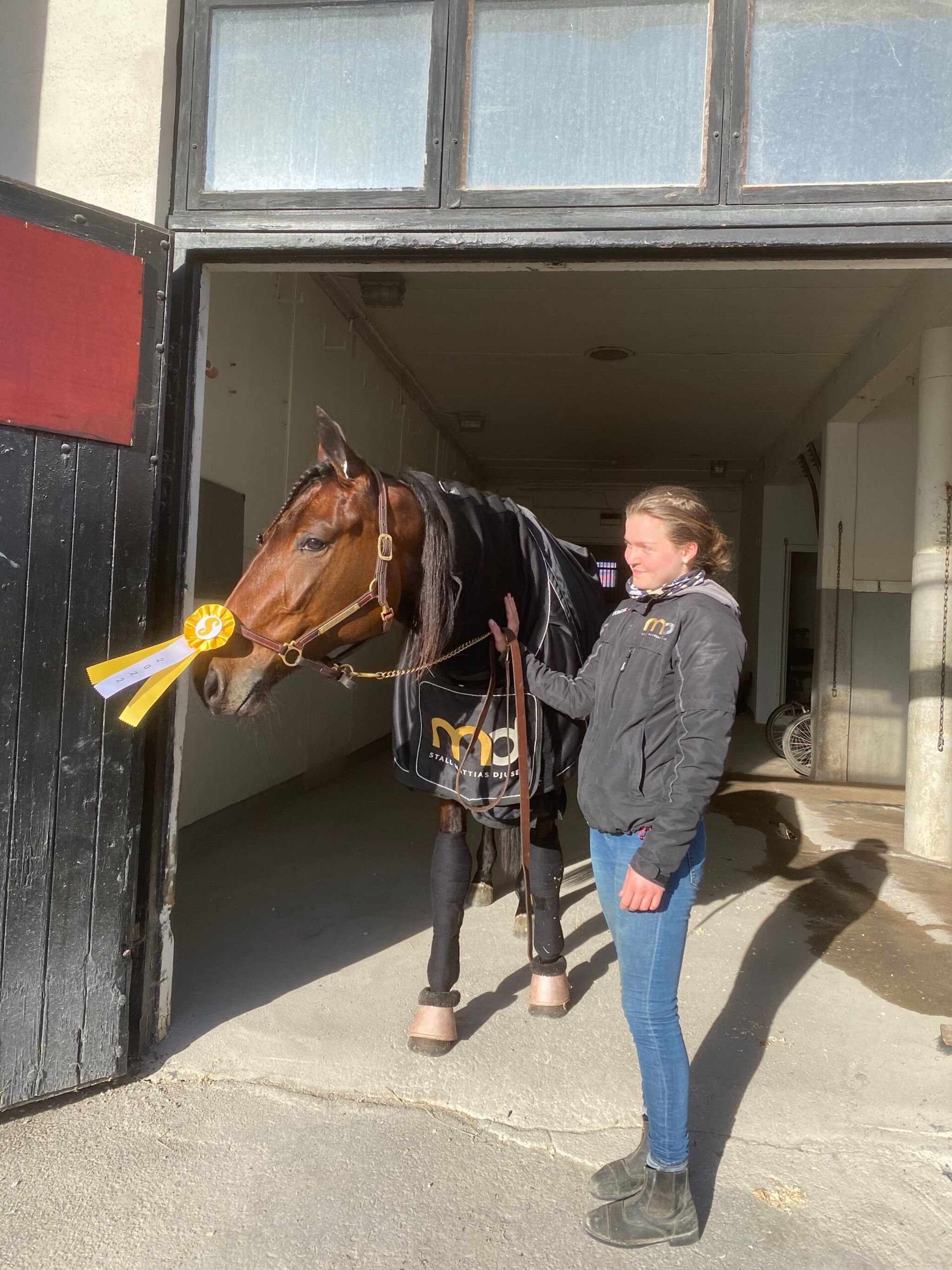 F5D785E4-F1D0-4A0C-AEAF-9E428C10D7B1