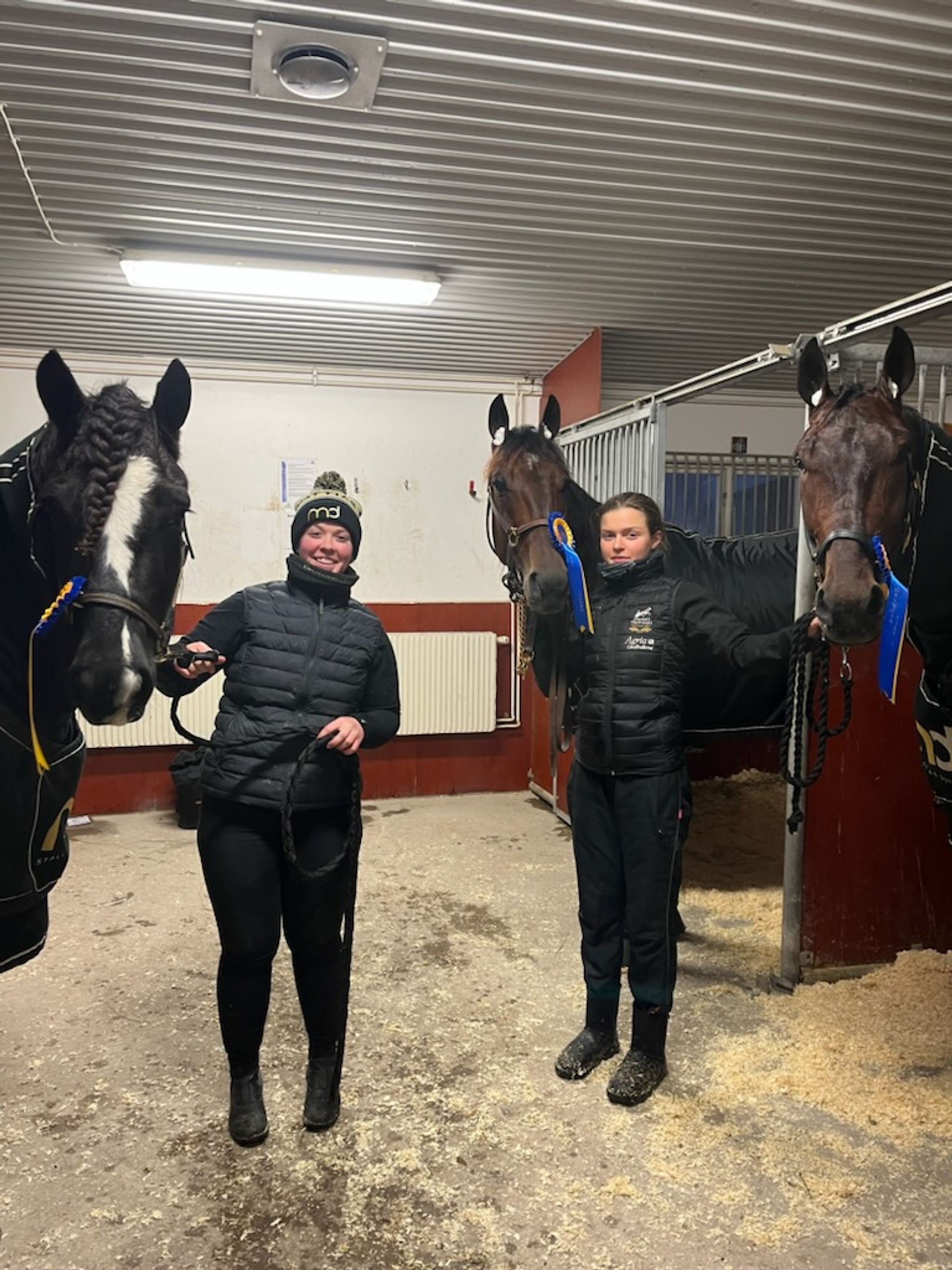 15935AD0-39EA-4D88-A823-D9BDDD7483FA