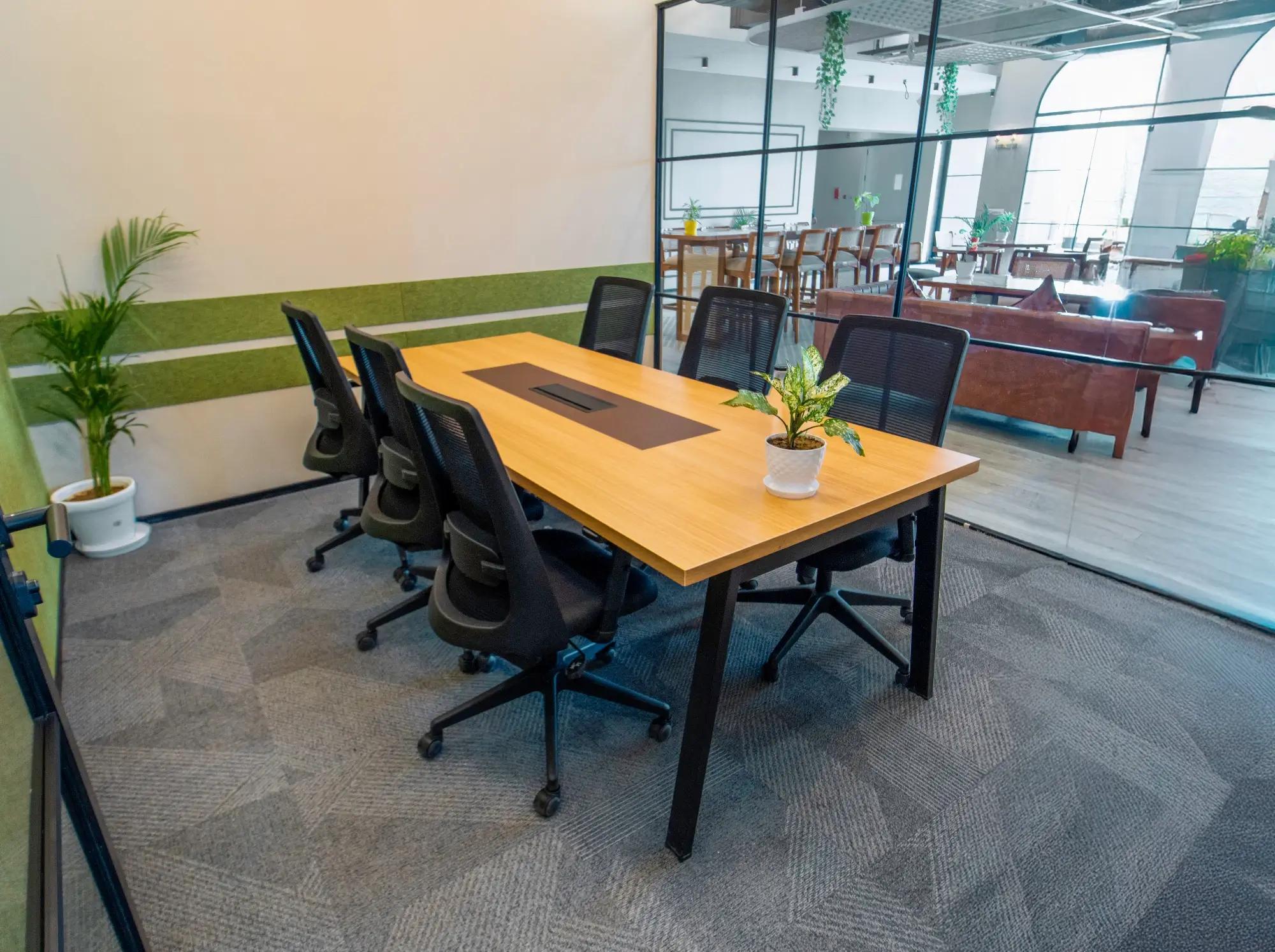 Top 6 Benefits of Integrating Plants into an Office Space
