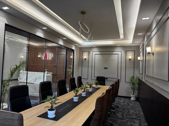 Rethinking the Conference Room: Trends for 2025
