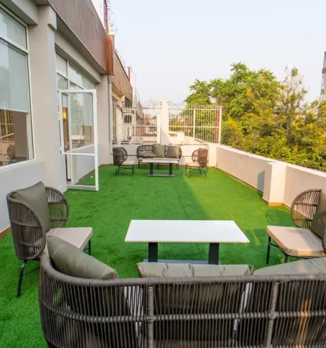 Open-Air Terrace Cafeterias at AIHP SCO 27 — AIHP office space