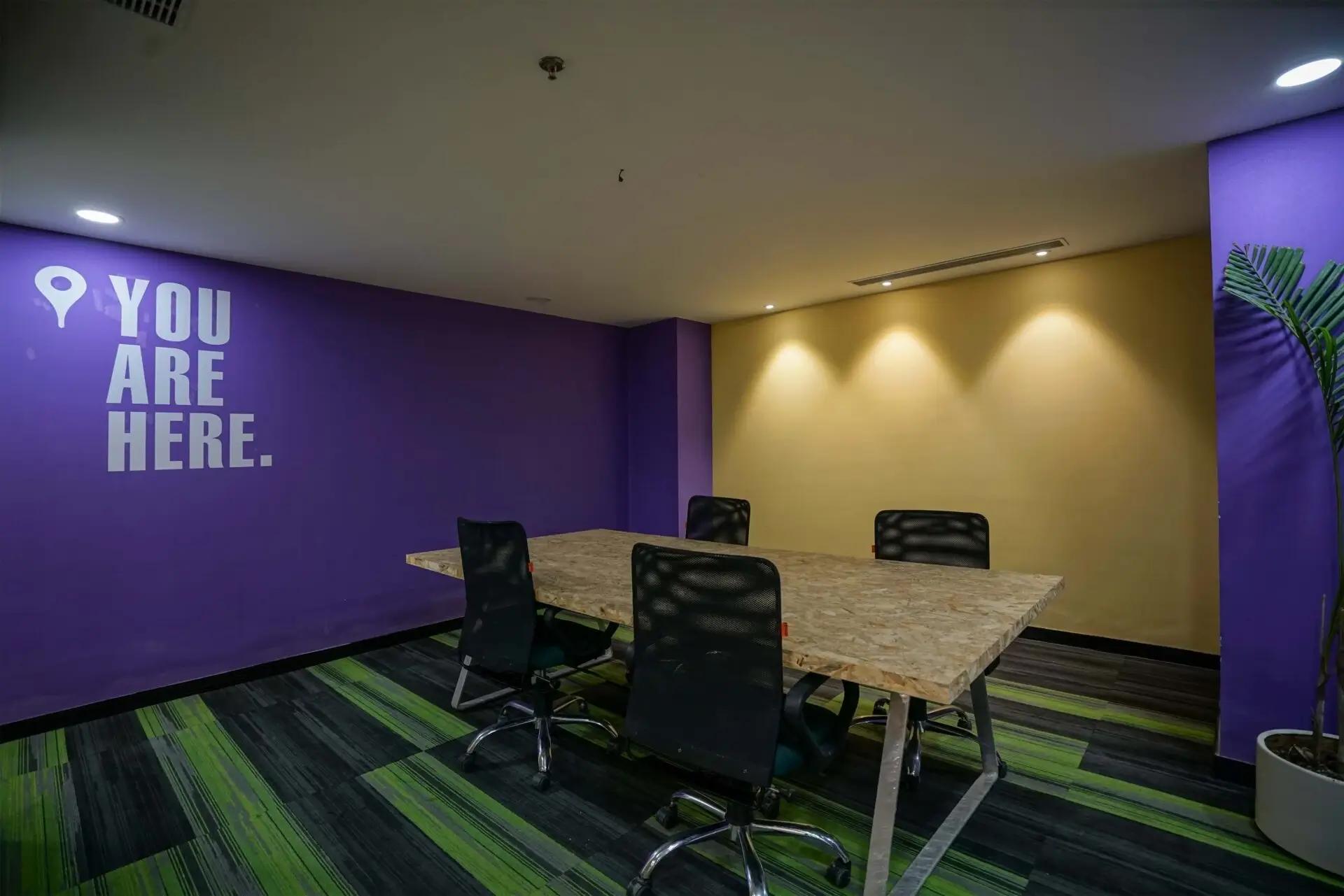 Balancing Privacy and Collaboration: The Future of Office Layouts