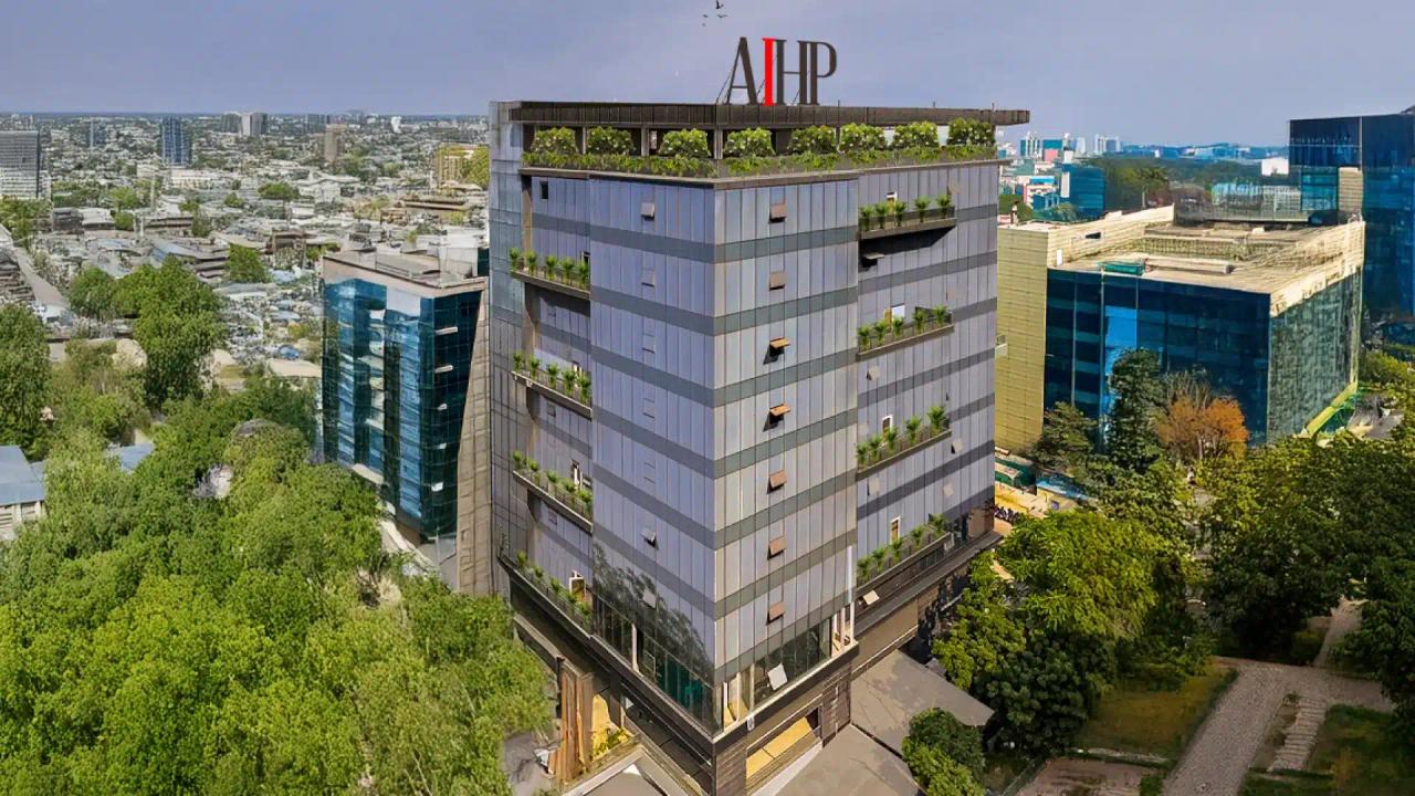 Is Gurgaon the Next Global Benchmark for Commercial Office Spaces?