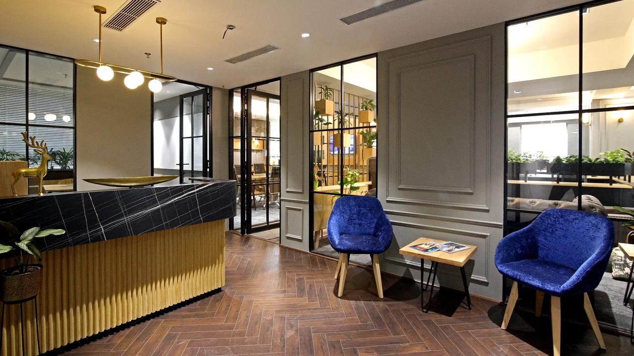 How to Balance Aesthetics and Functionality in Office Spaces