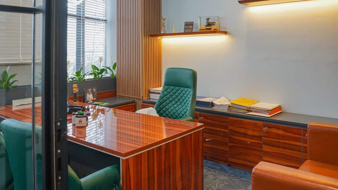Office space in Golf Course Ext Road