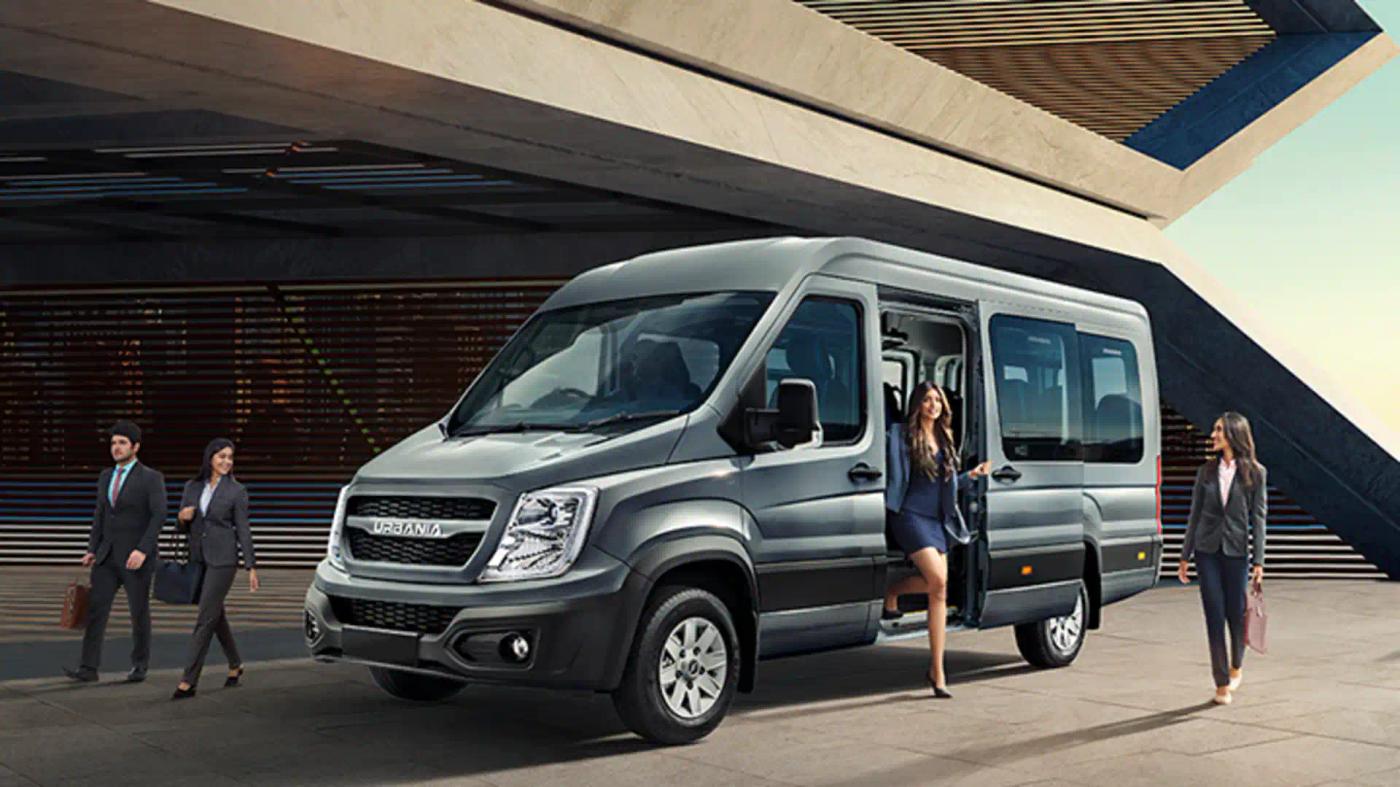 Force Urbania 17STR — premium van, photo 2