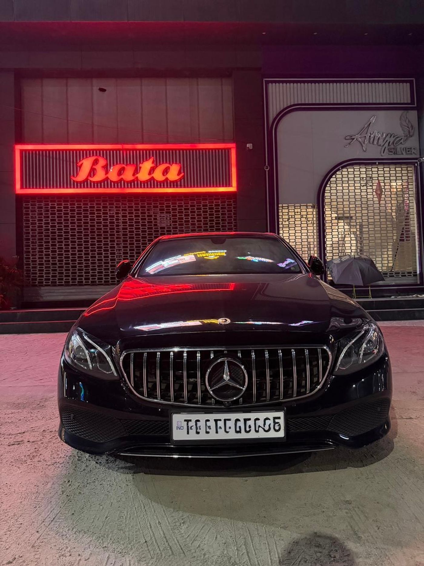 Mercedes-Benz E-class W213 LWB — premium sedan, photo 3