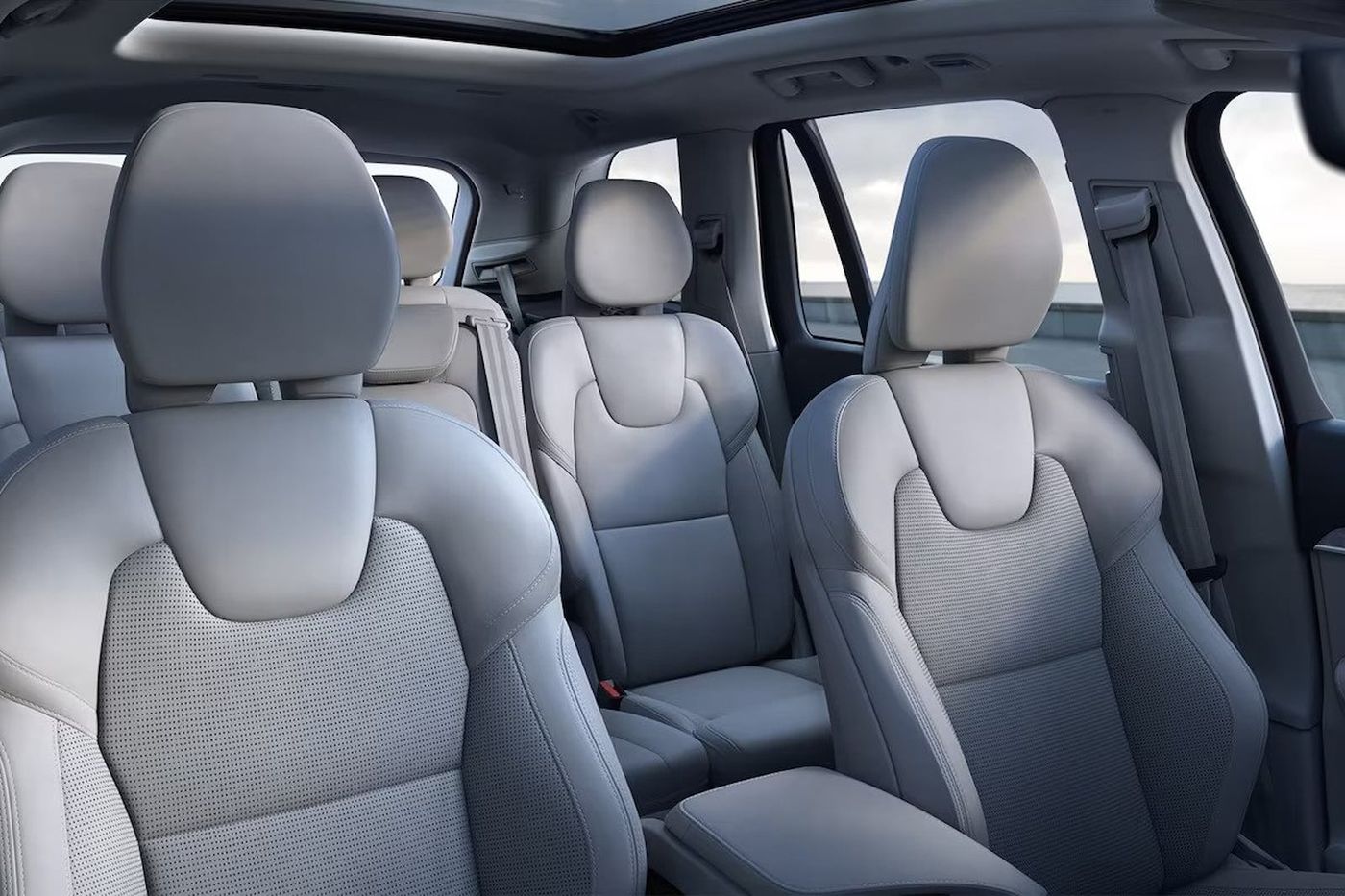 Volvo XC90 - image 3