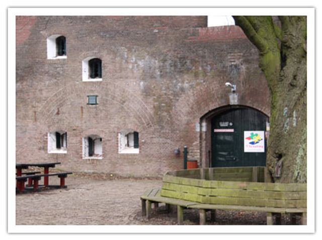Foto van Scouting Willem de Zwijger, Bastionweg 2, 3566 MK Utrecht, BeterBoompje pick-up; duurzame kerstboom met kluit huren/ophalen, Fort Blauwkapel.