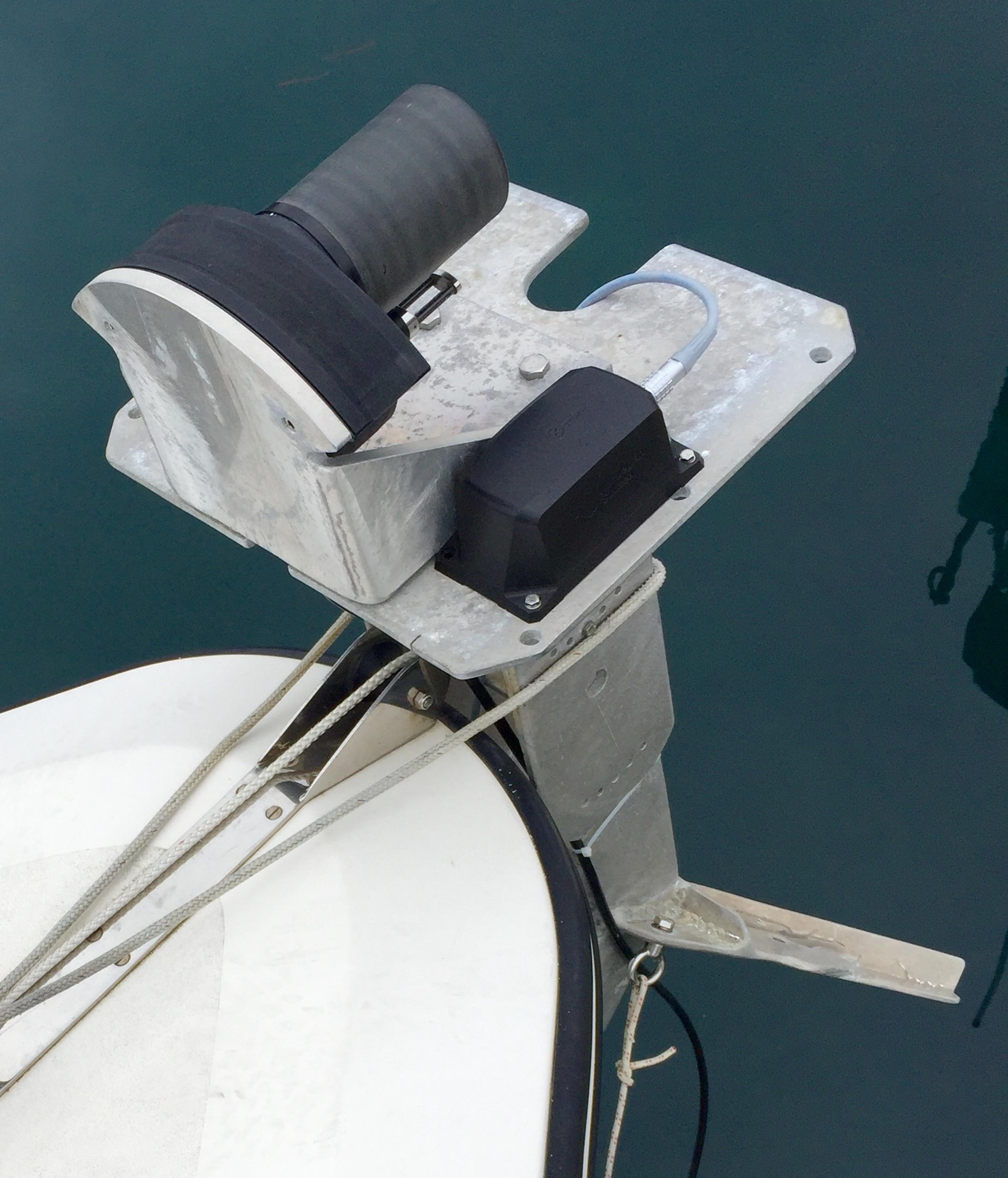 picture of MRU Marine and a Norbit Multibeam Sonar