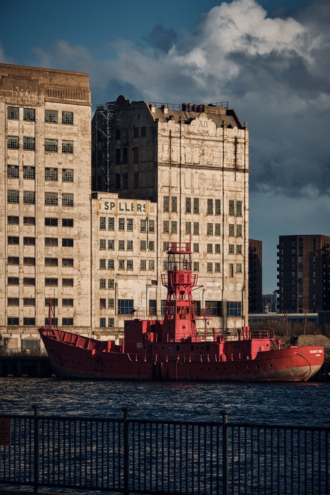 Chasing the Light: My Experience with the Fujifilm 50-140mm f2.8 gallery image 19