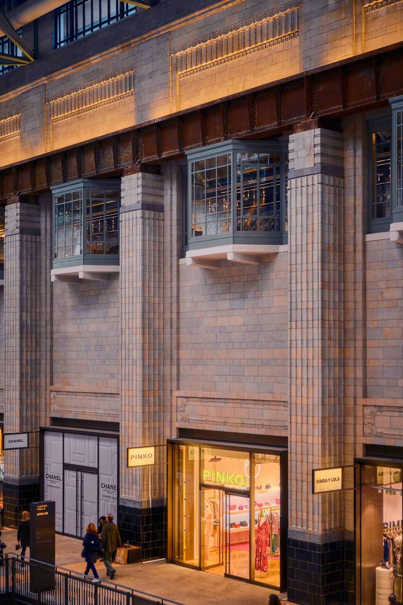 An Architectural Photo Walk Through London's New Neighbourhood: Nine Elms gallery image 32