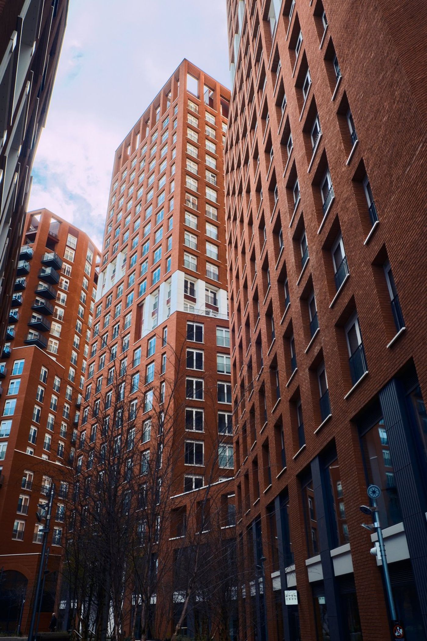 An Architectural Photo Walk Through London's New Neighbourhood: Nine Elms gallery image 4