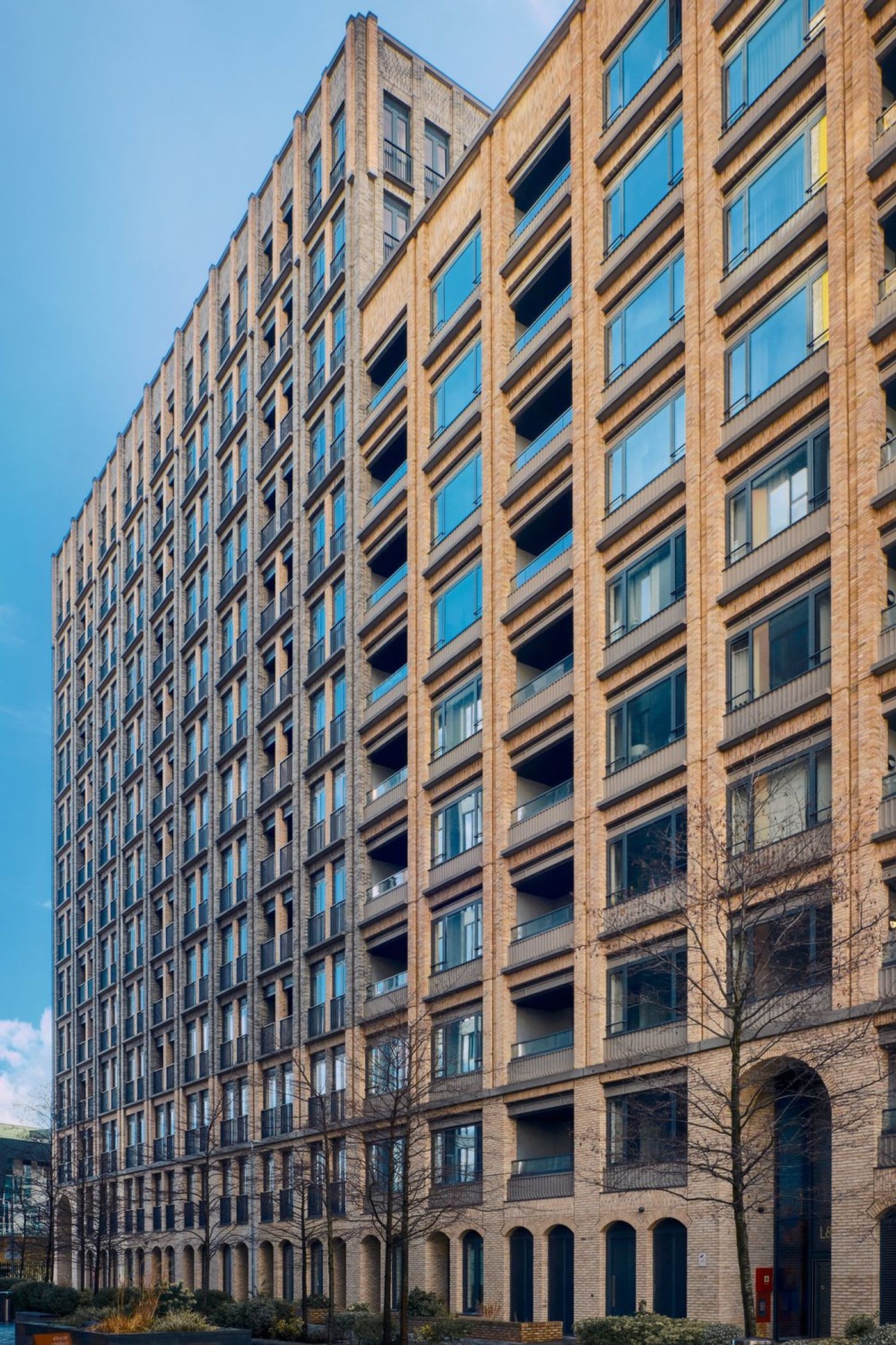 An Architectural Photo Walk Through London's New Neighbourhood: Nine Elms gallery image 22