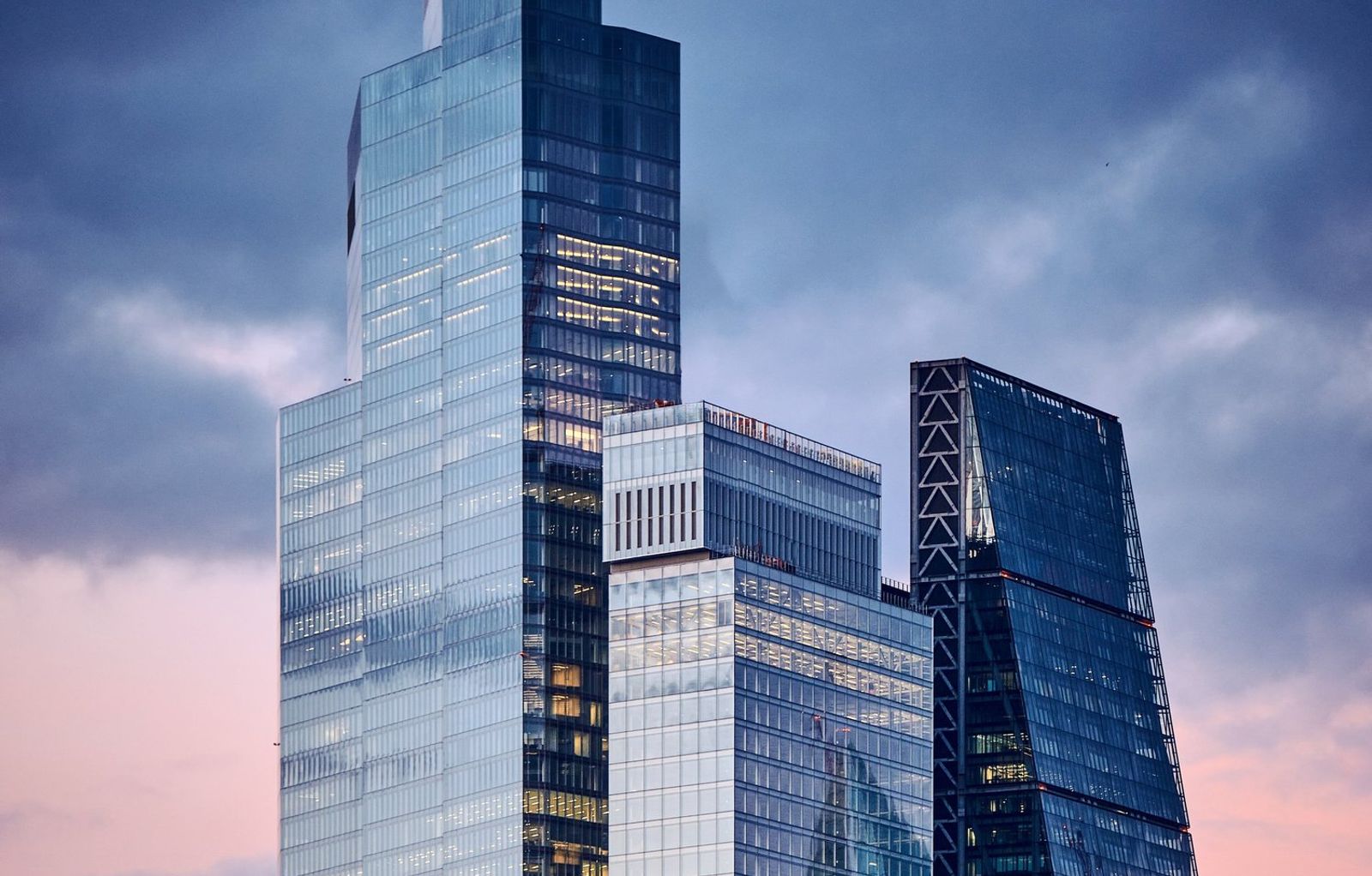 Chasing the Light: My Experience with the Fujifilm 50-140mm f2.8