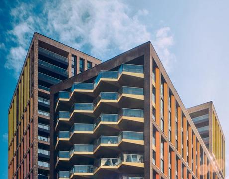 An Architectural Photo Walk Through London's New Neighbourhood: Nine Elms
