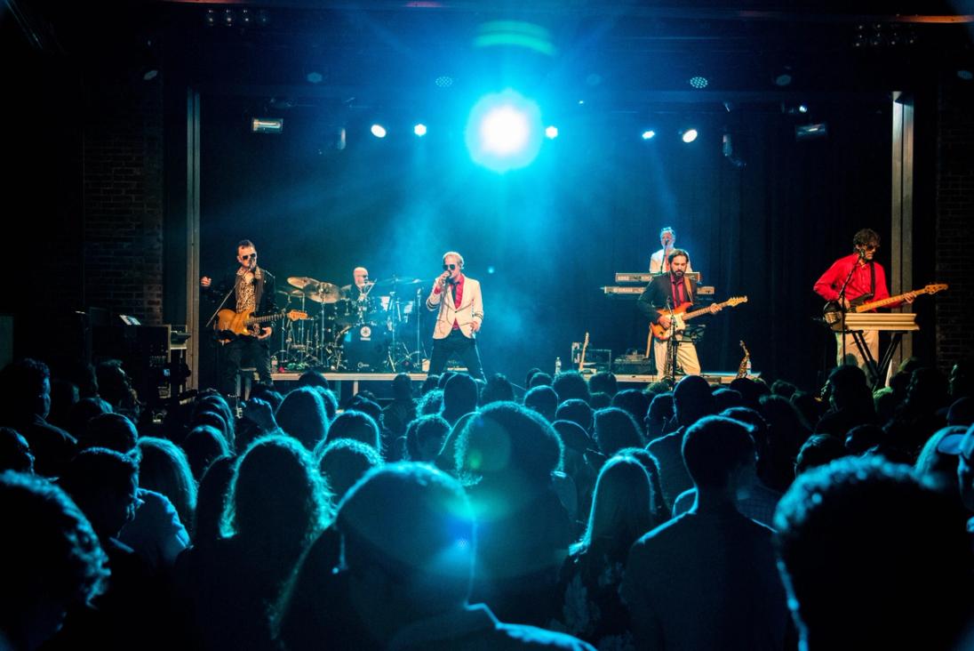 Electric Avenue Image 1