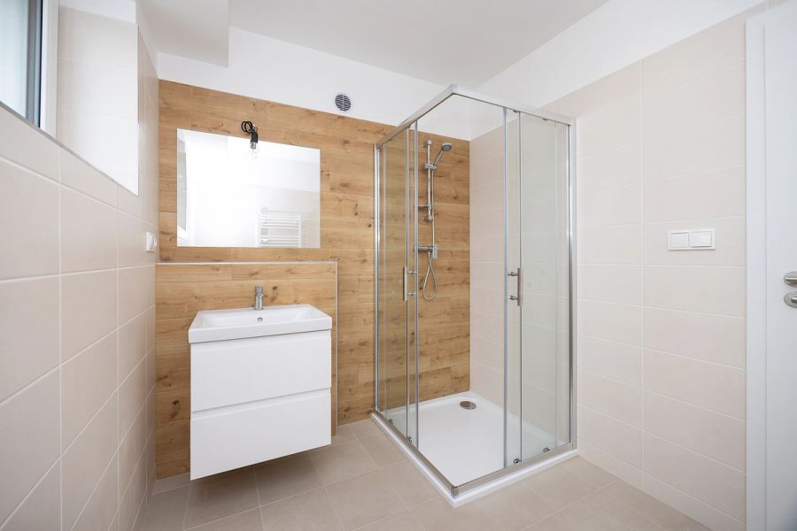 Pronájem prostorného bytu 2+kk 58 m2 s balkonem - novostavba, Žamberk